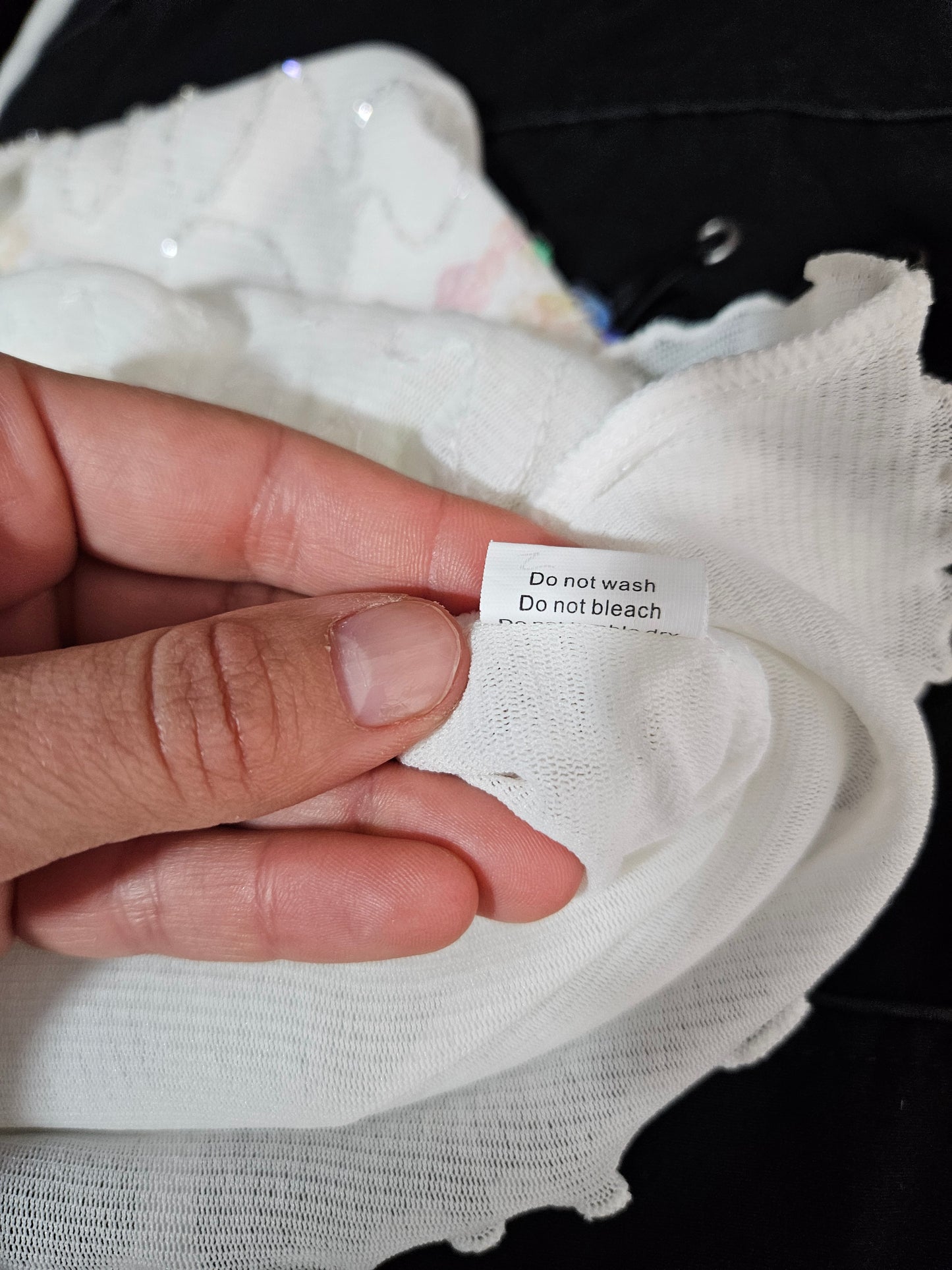 Haut en voile brodé de sequins