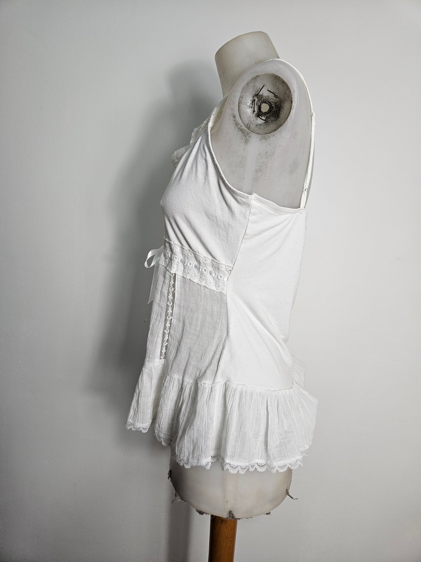 Haut voile et dentelle blanc