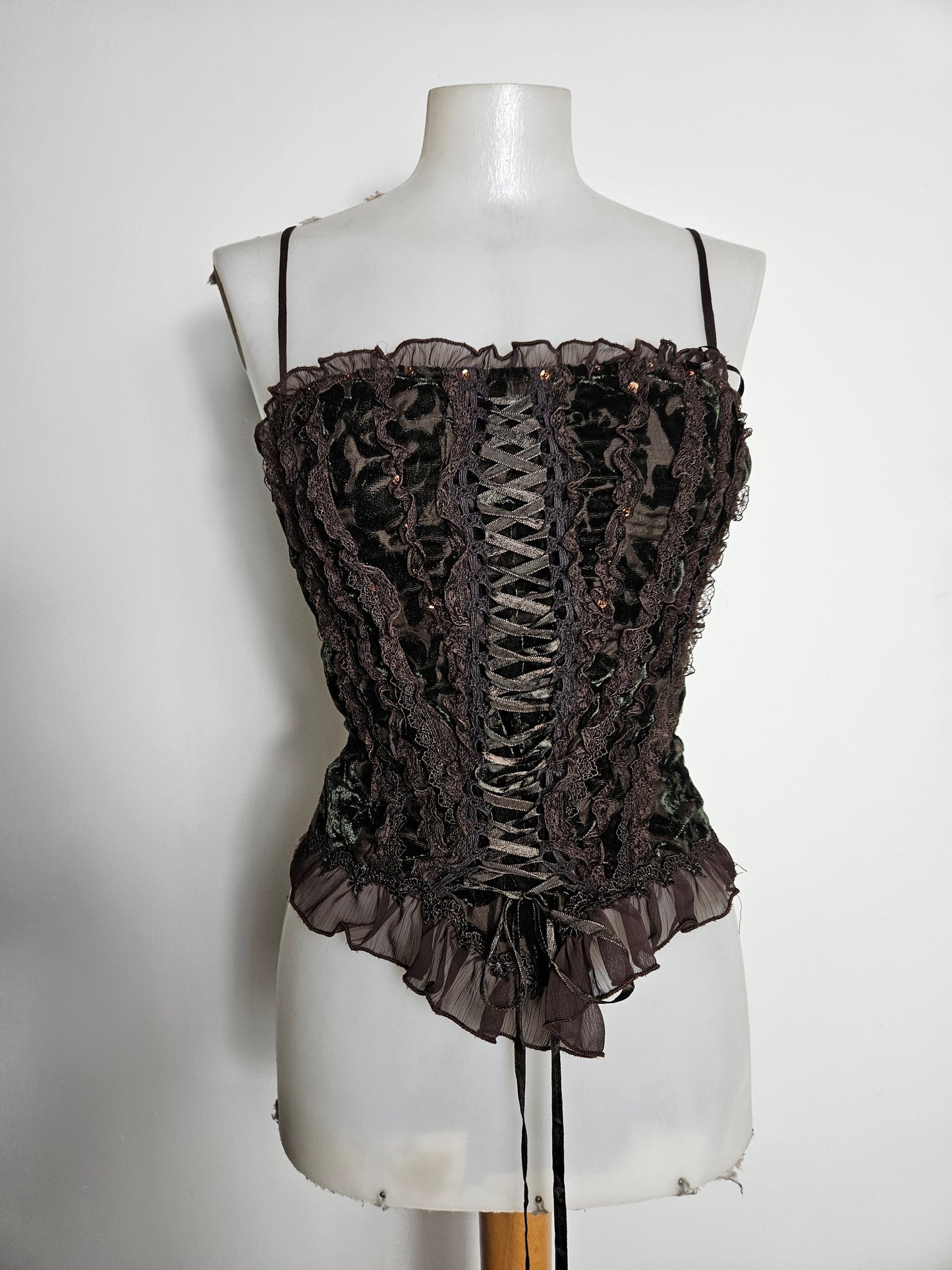 Haut en velours marron à laçage