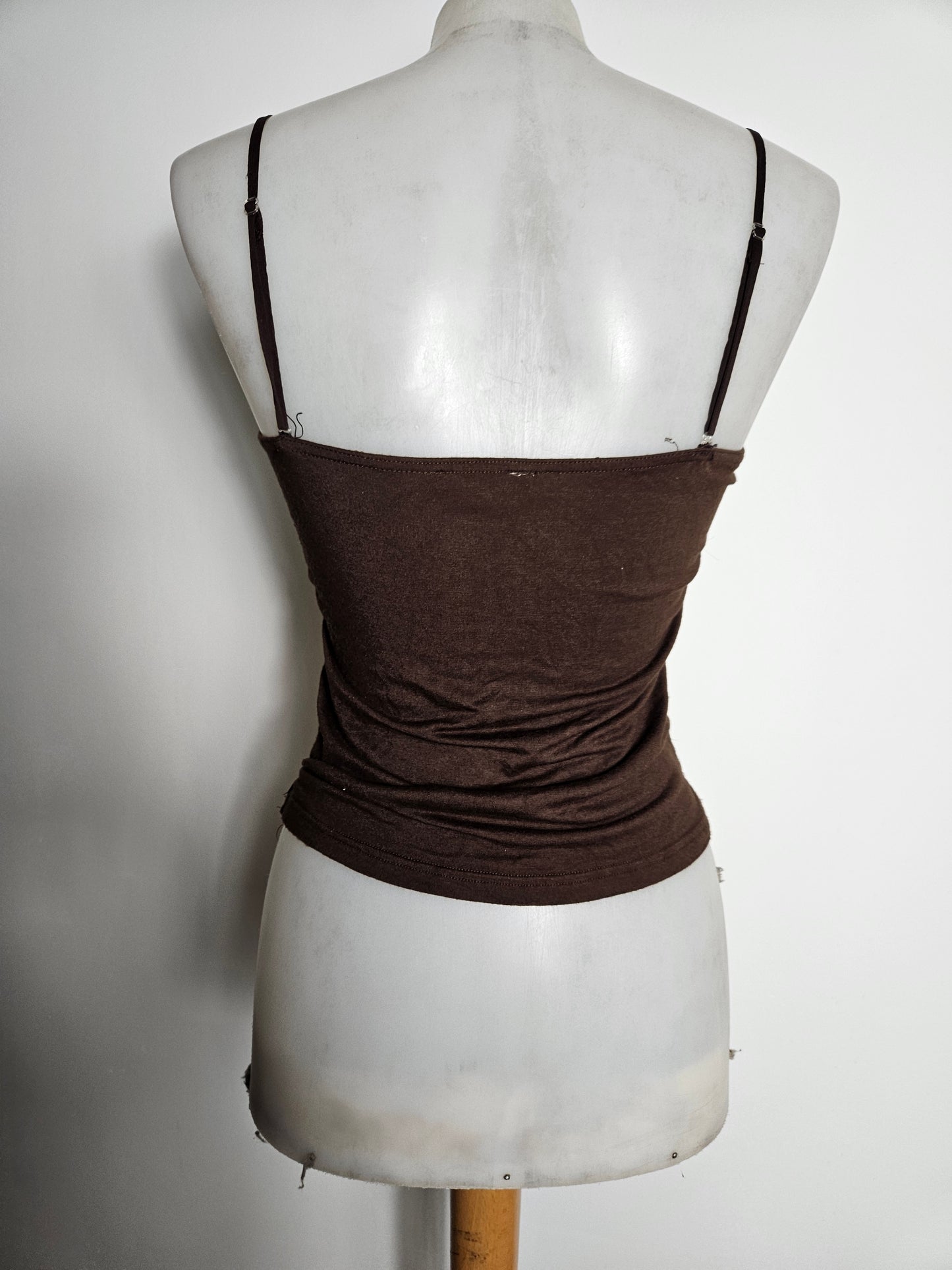 Haut en velours marron à laçage