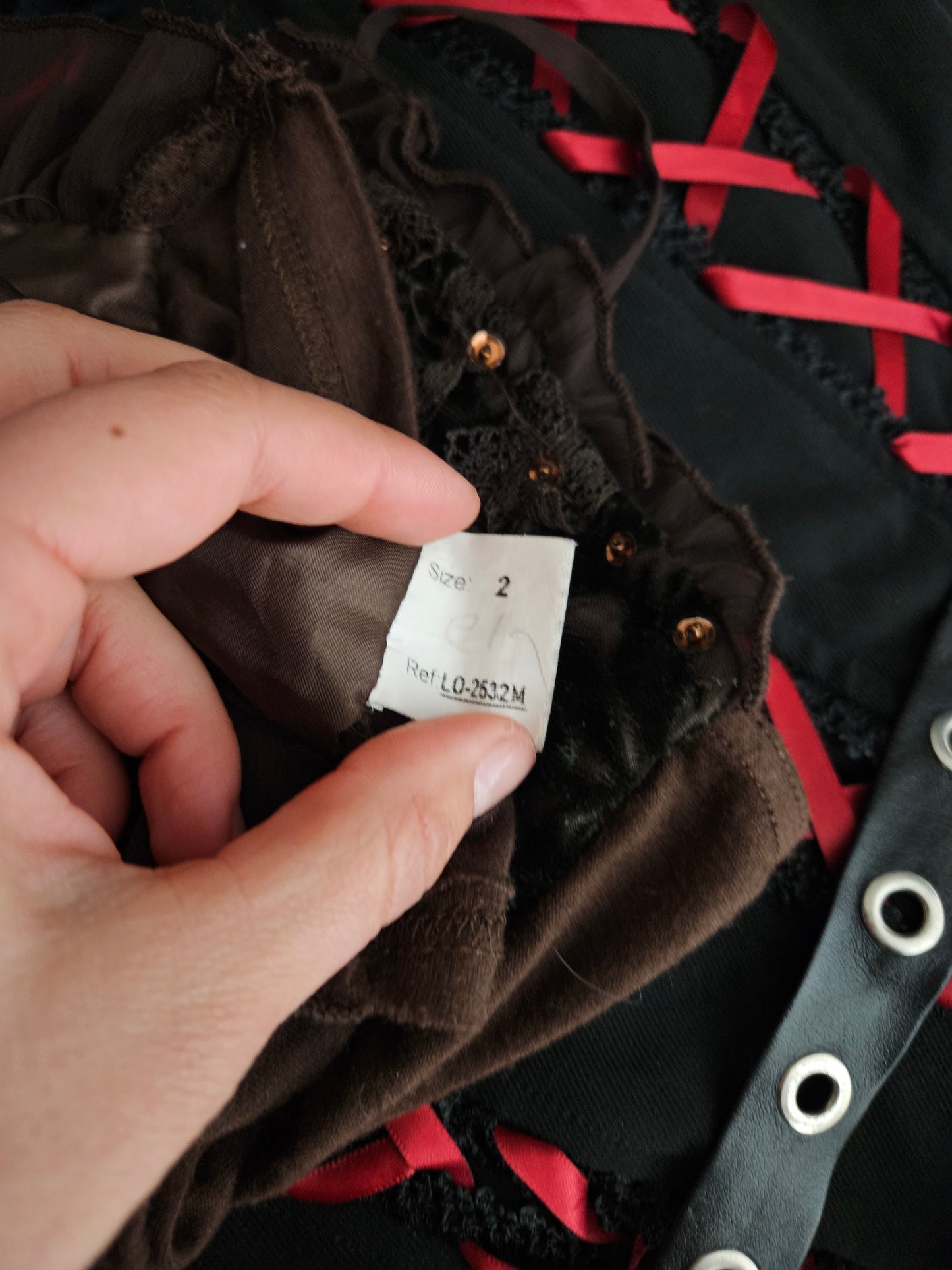 Haut en velours marron à laçage