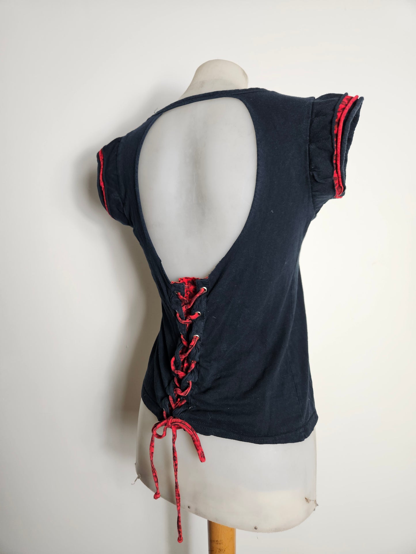 Haut dos nu Hell Bunny