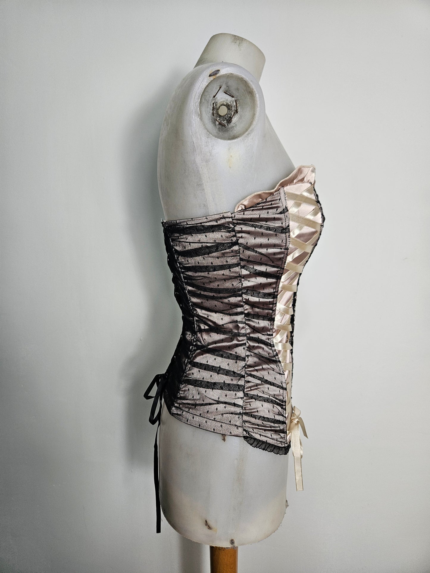 Bustier en voile et satin