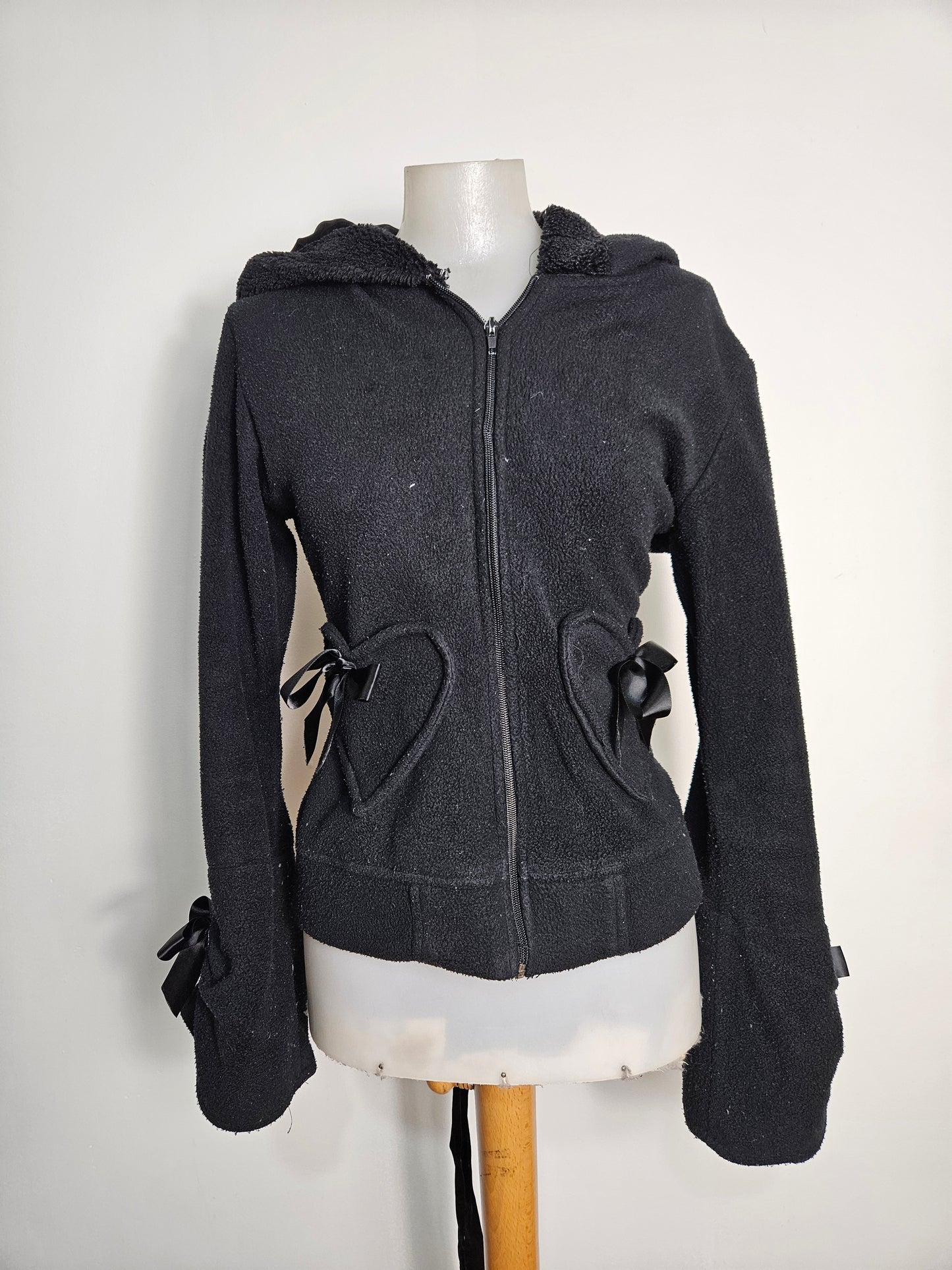 Veste à capuche détails ruban et lacage