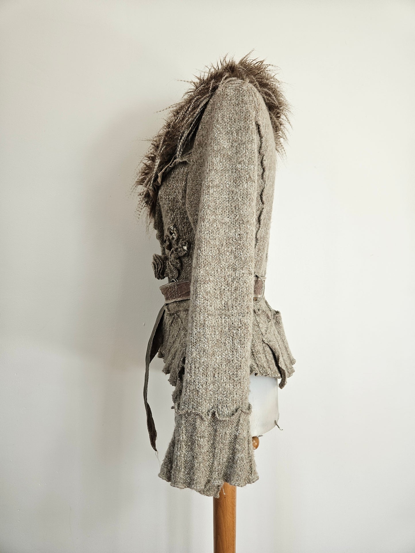 Veste beige col fausse fourrure