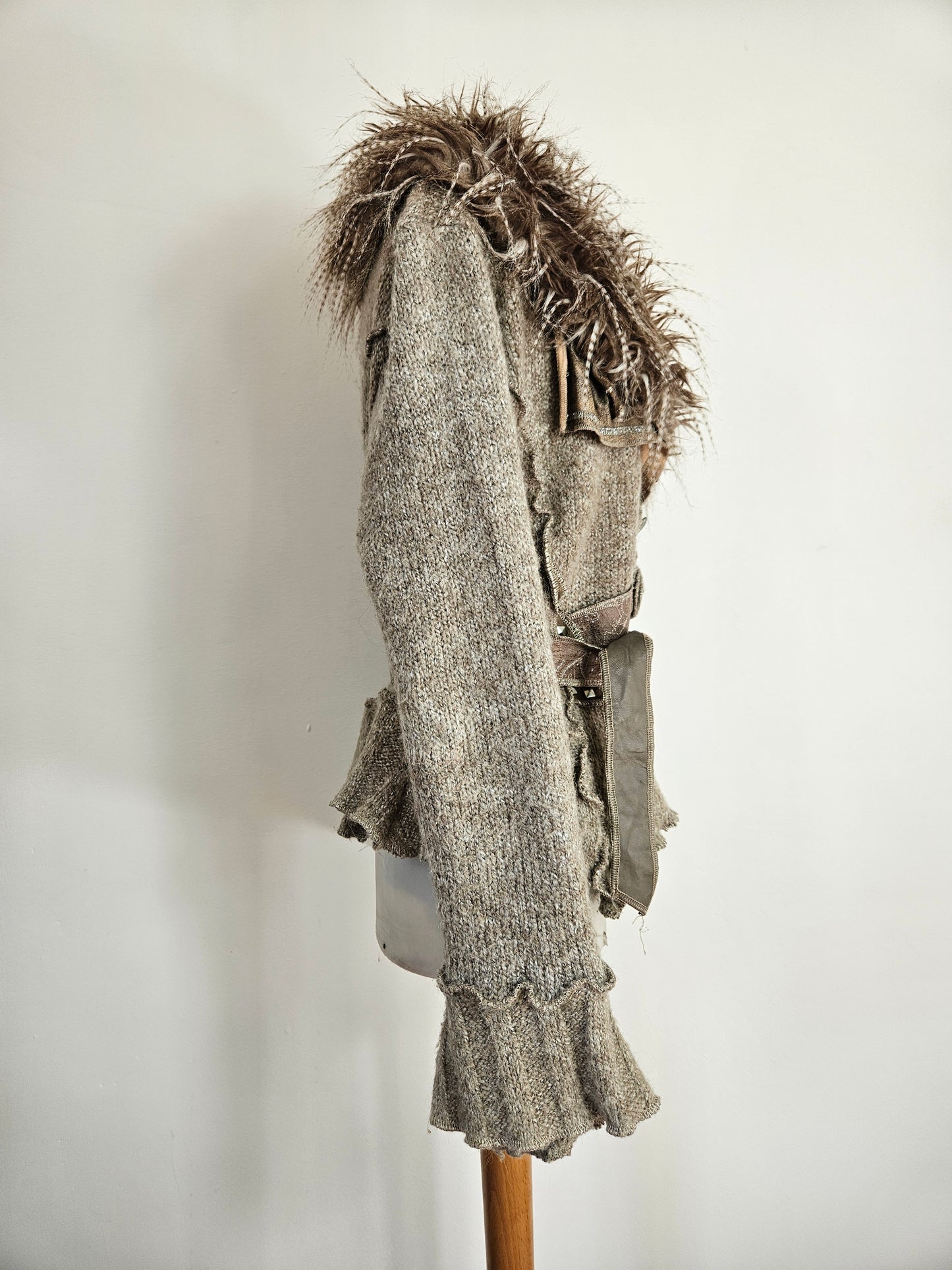 Veste beige col fausse fourrure