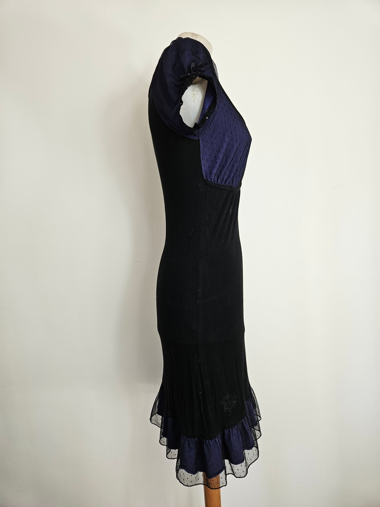 Robe noir et violette