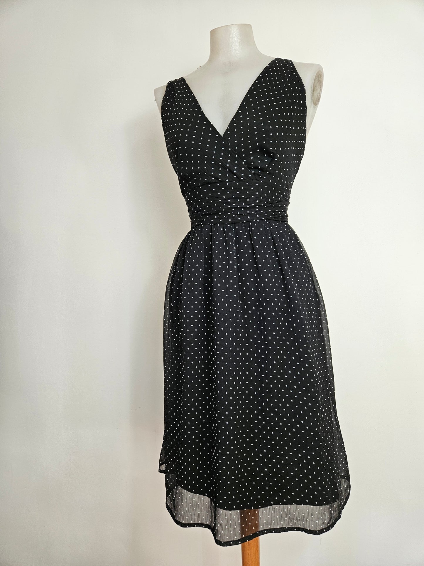 Robe en voile à pois