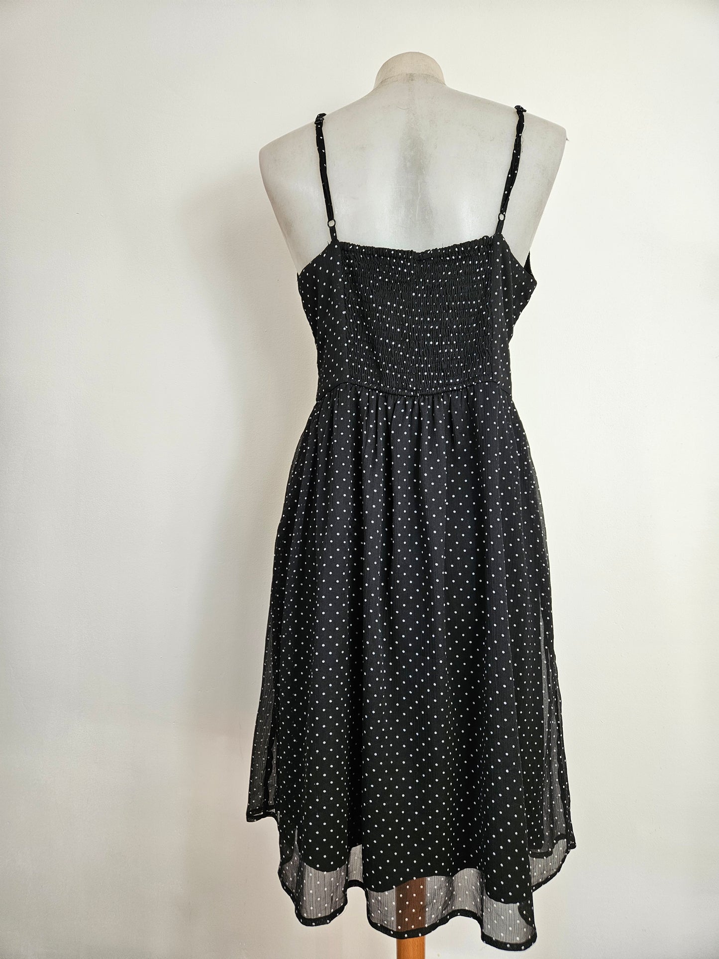 Robe en voile à pois