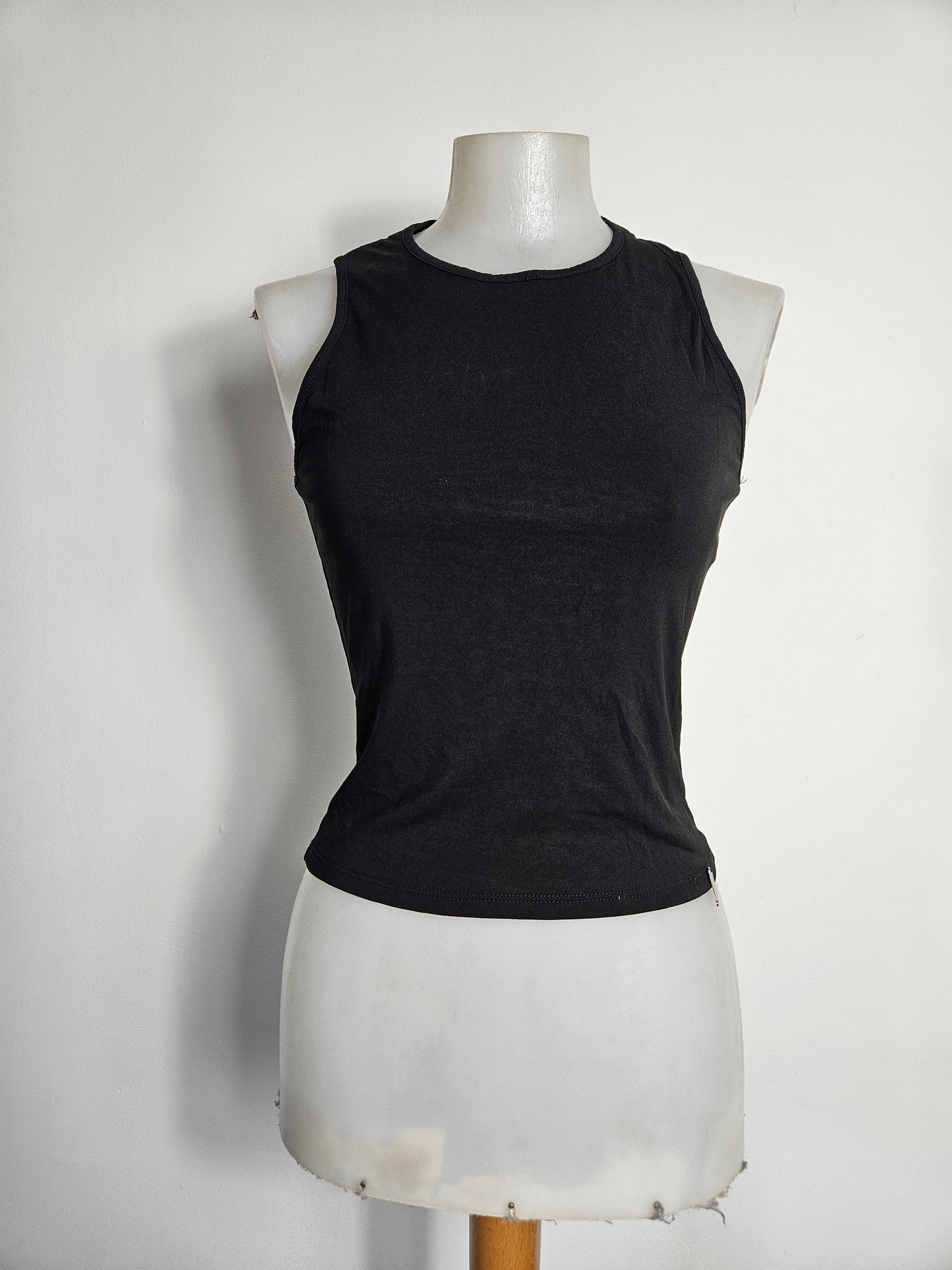 Haut dos nu à lacets