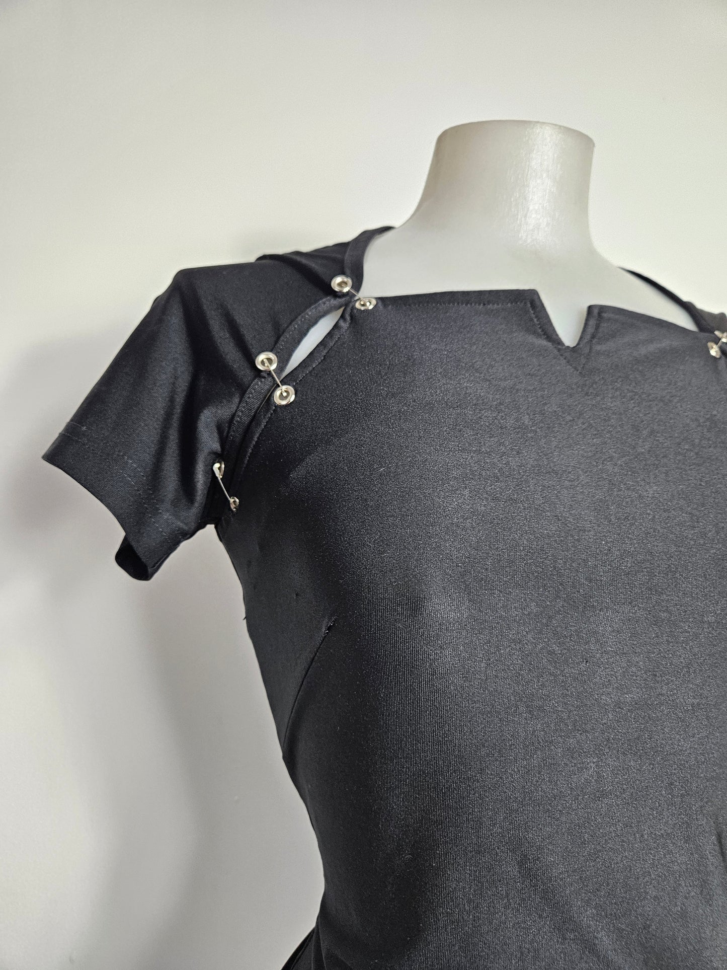 T-shirt à épingles