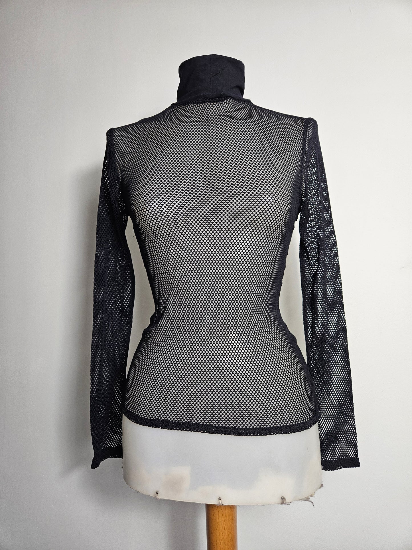 Haut en résille dos nu