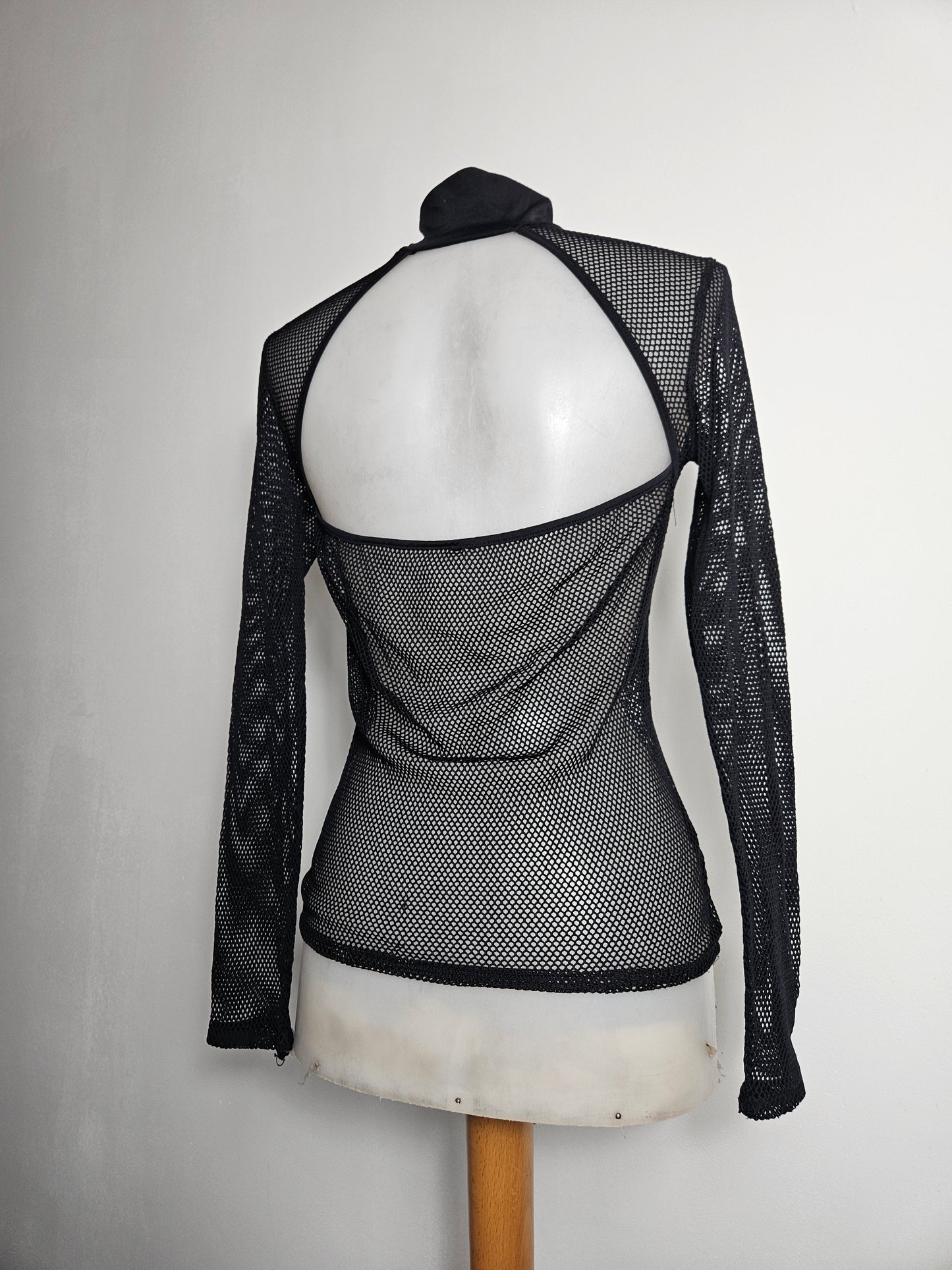 Haut en résille dos nu