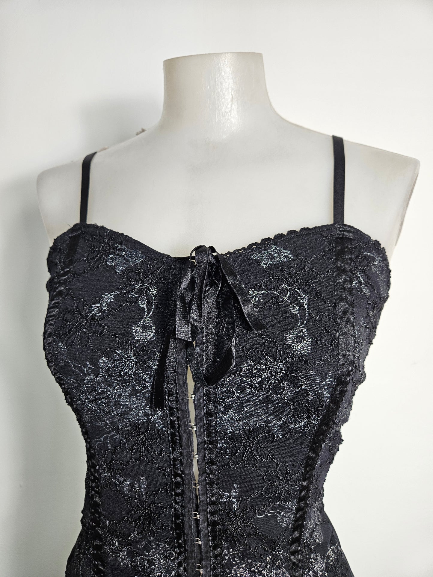 Haut corset motif floral argenté
