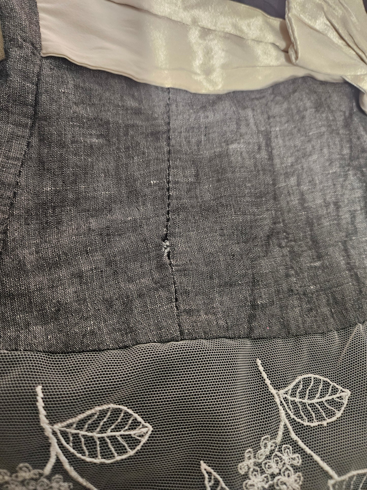 Haut multimatières détails ruban