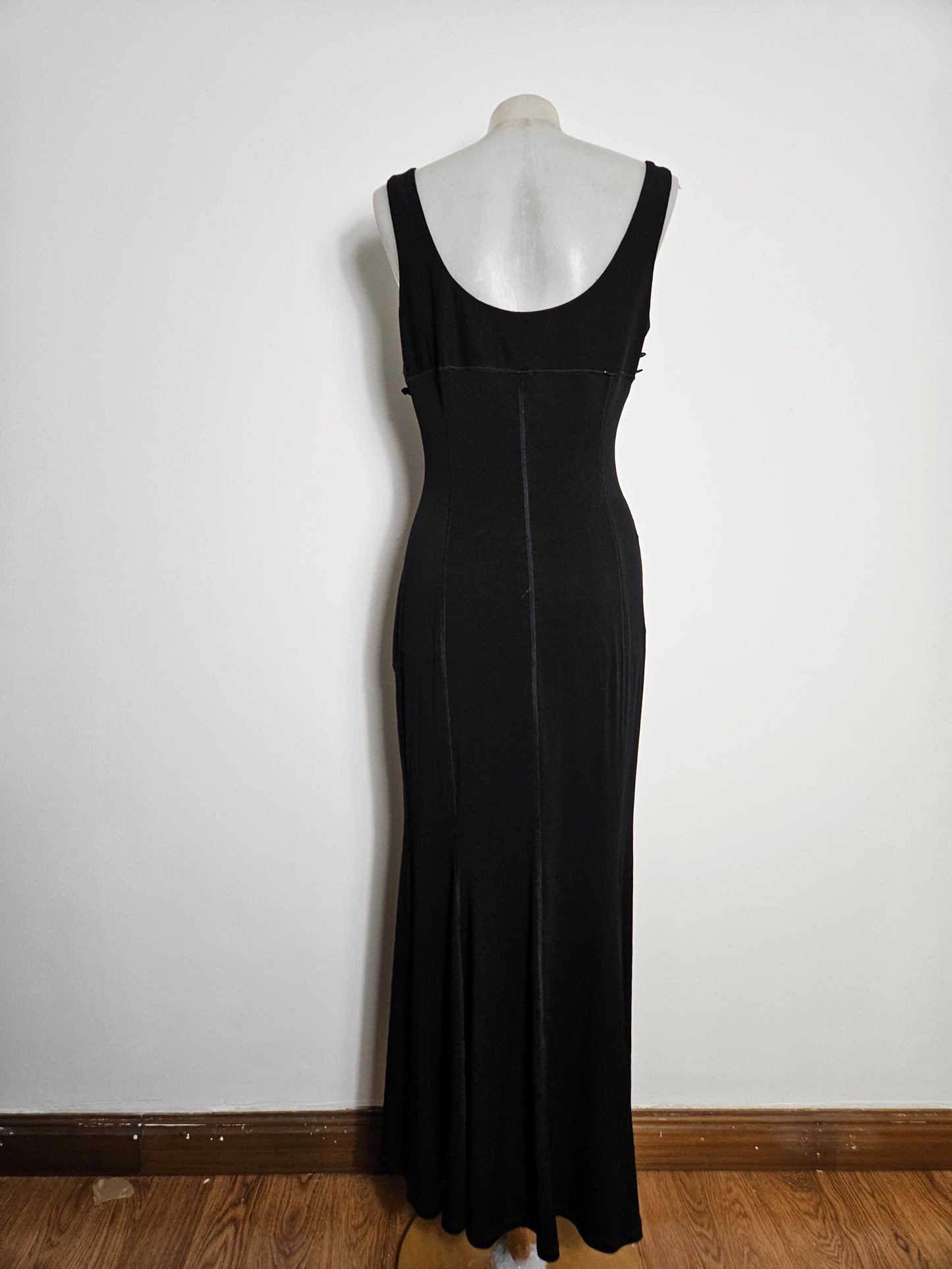 Maxi robe noire évasée