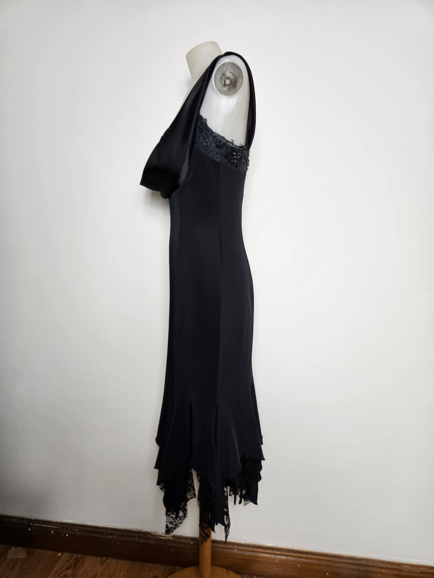 Robe de soirée asymétrique noire