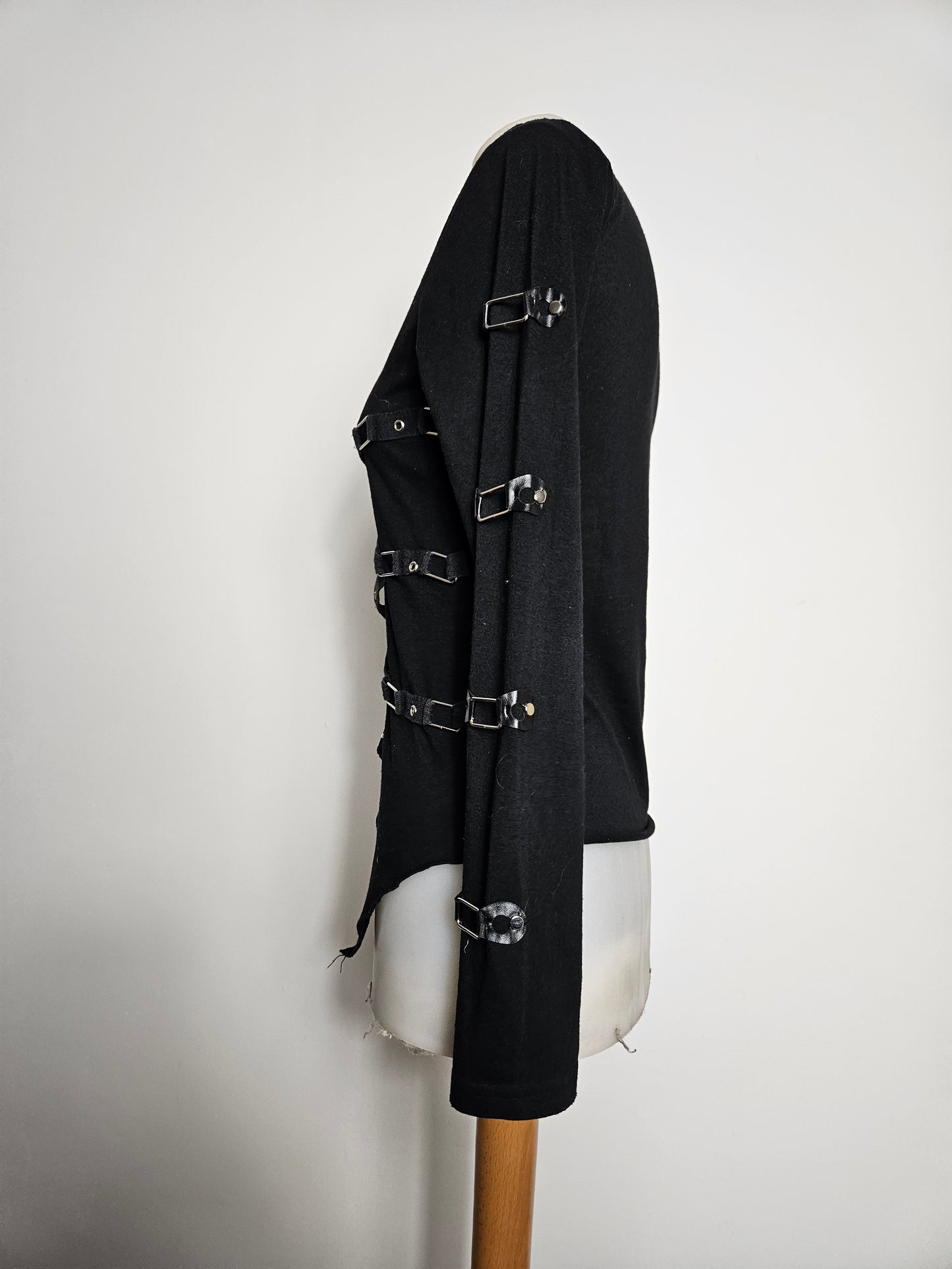 Haut détails sangles et chaines