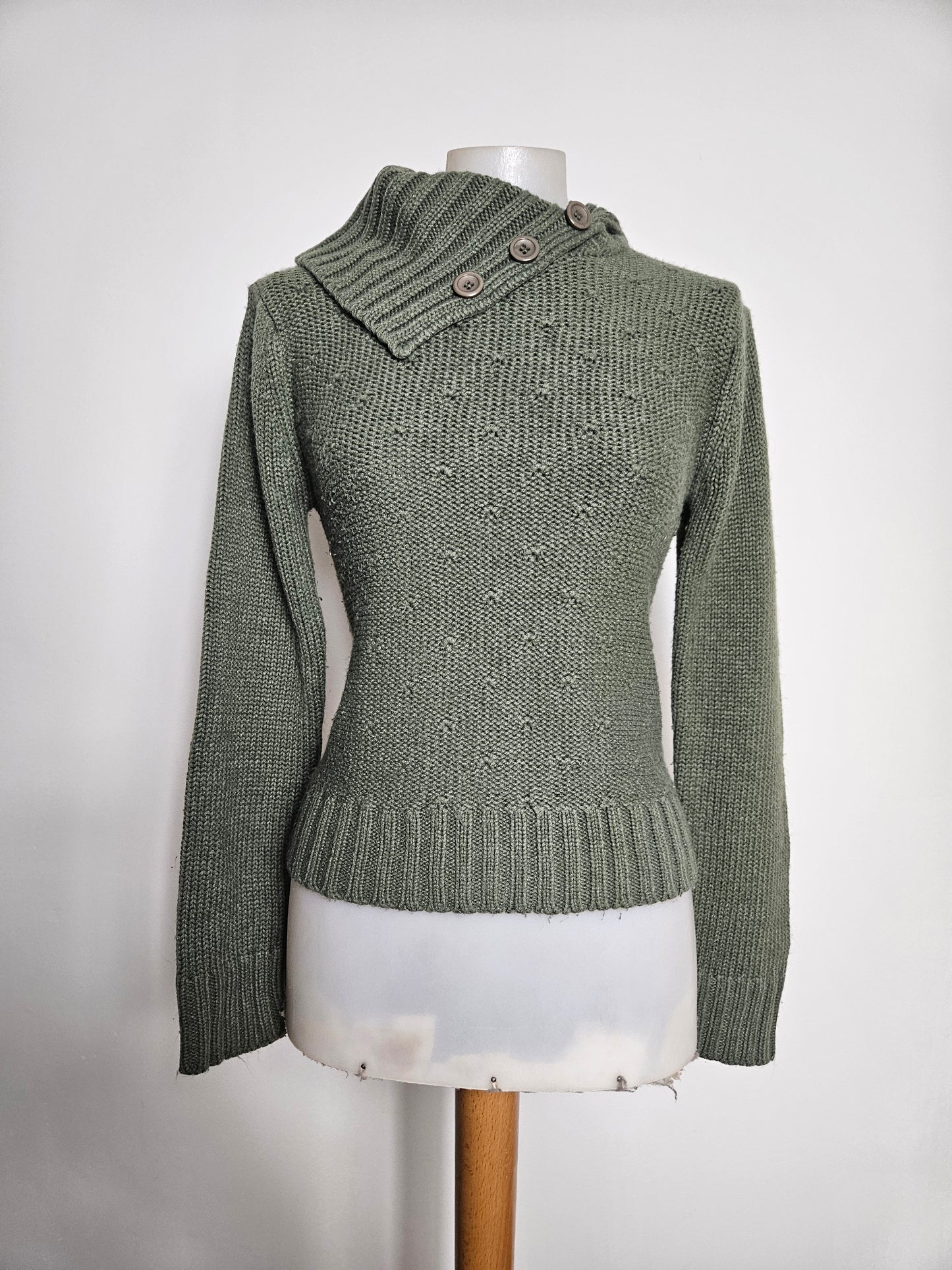 Pull kaki col boutonné