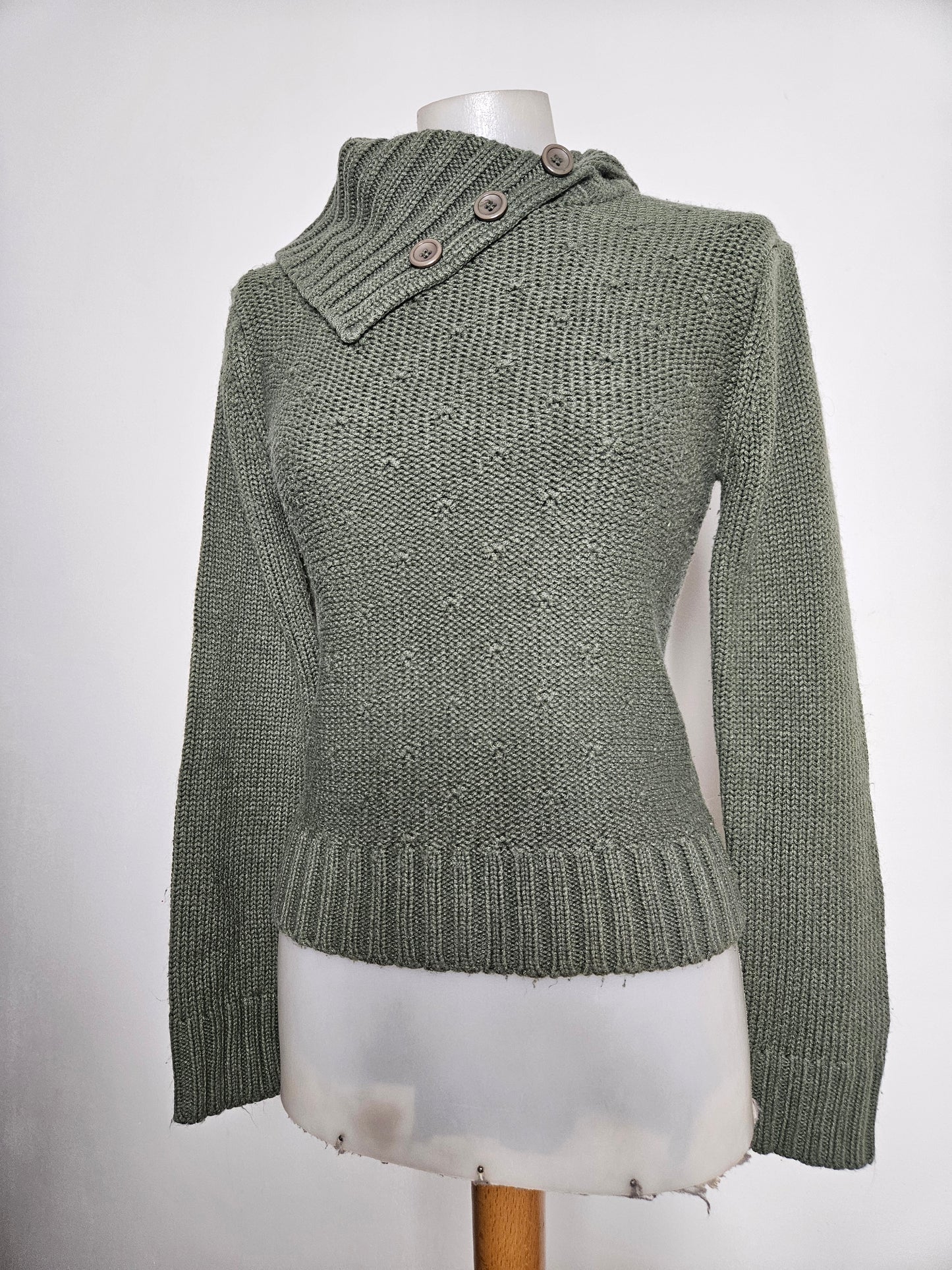 Pull kaki col boutonné