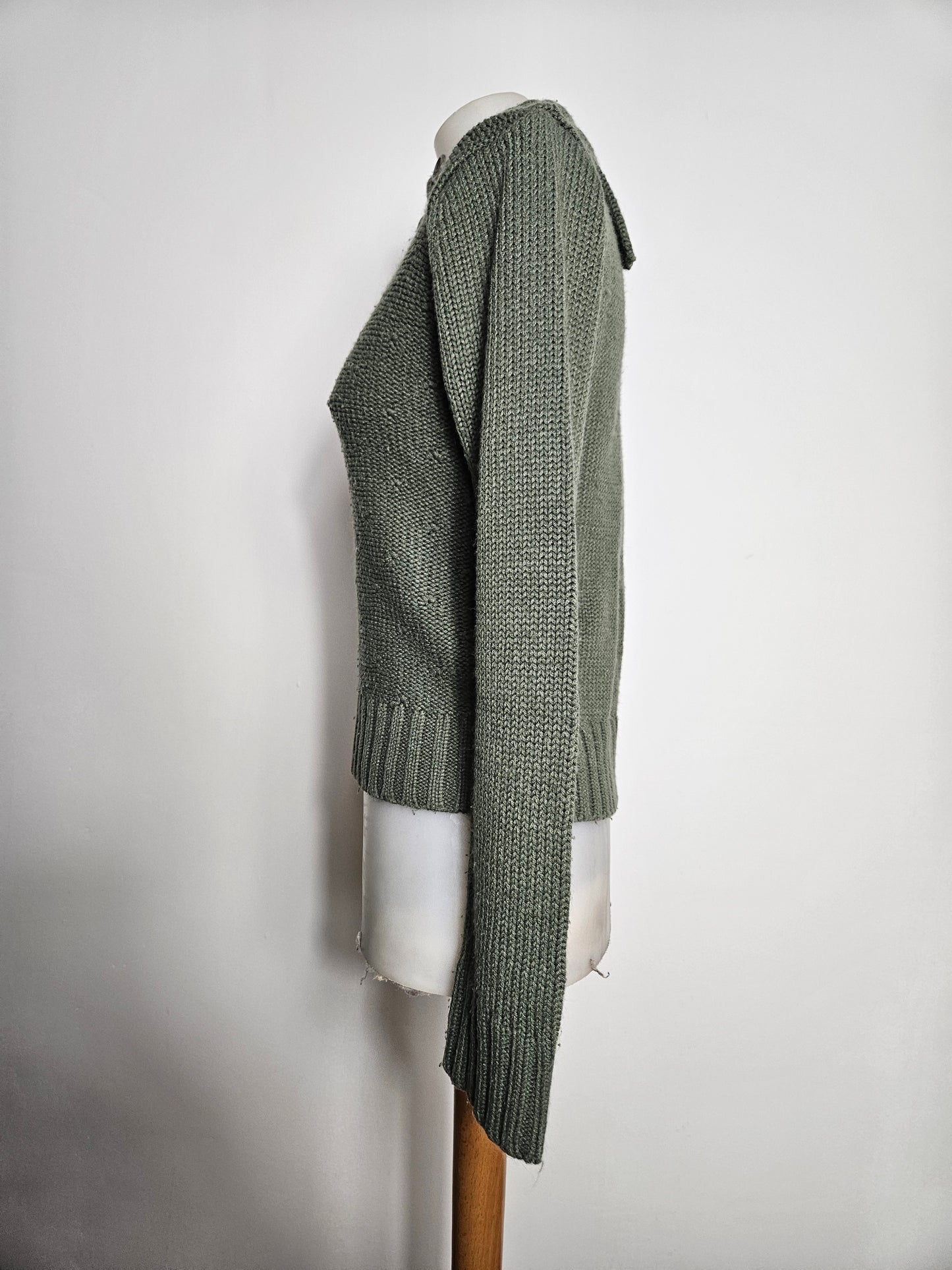 Pull kaki col boutonné