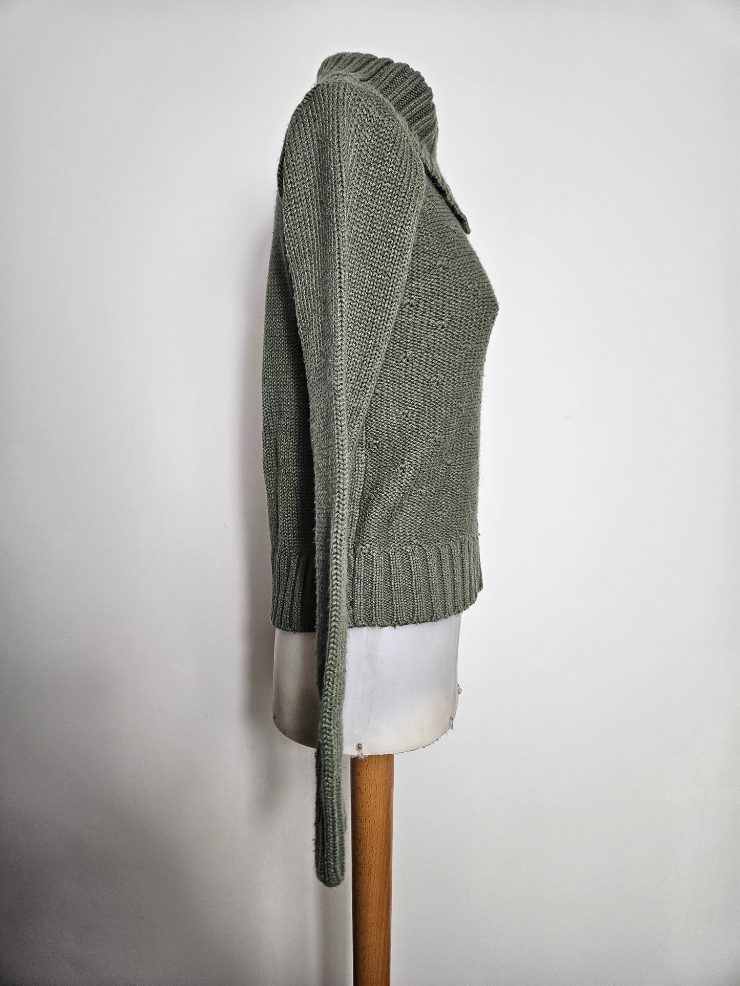 Pull kaki col boutonné