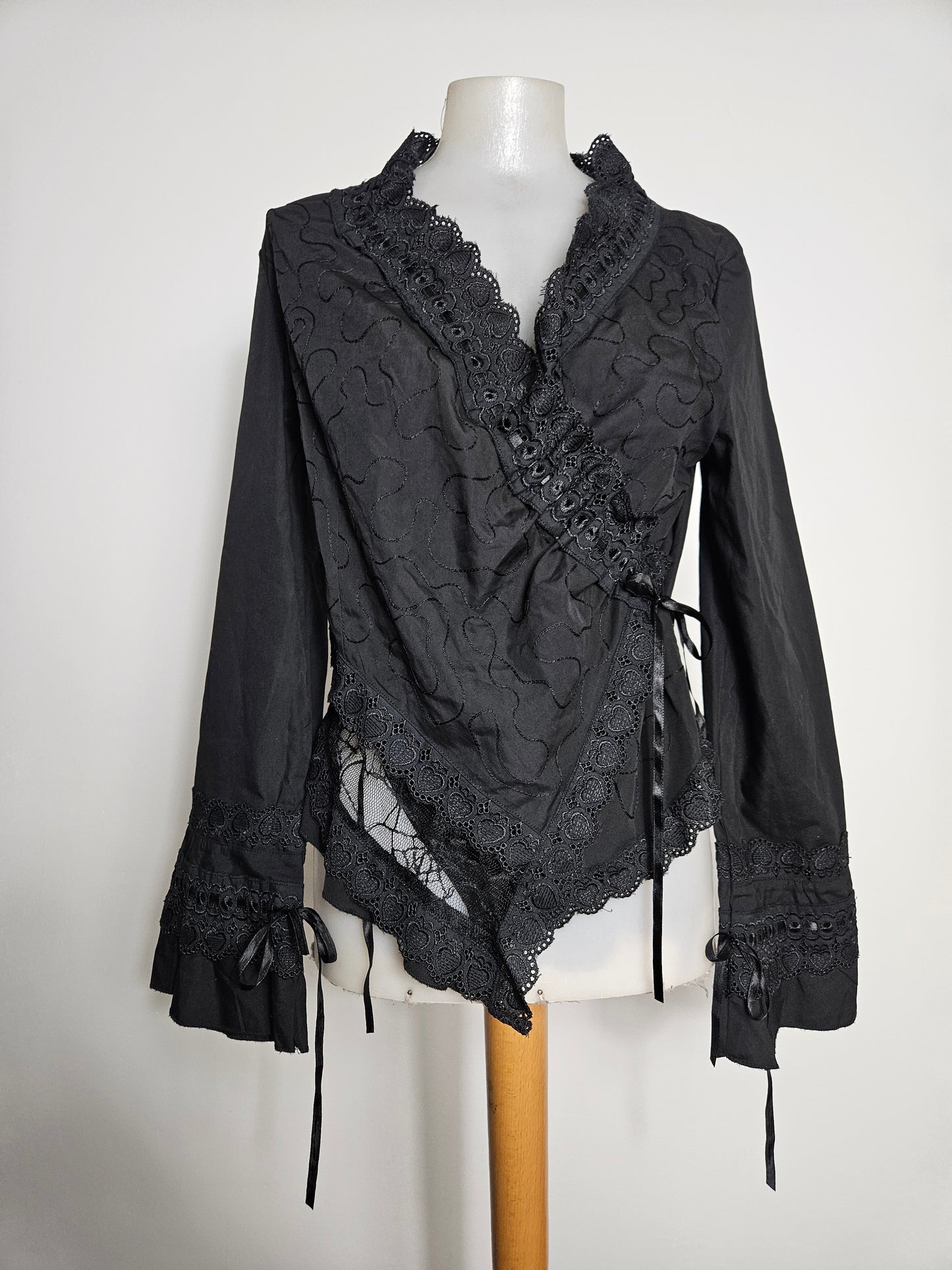 Chemisier cache coeur noir