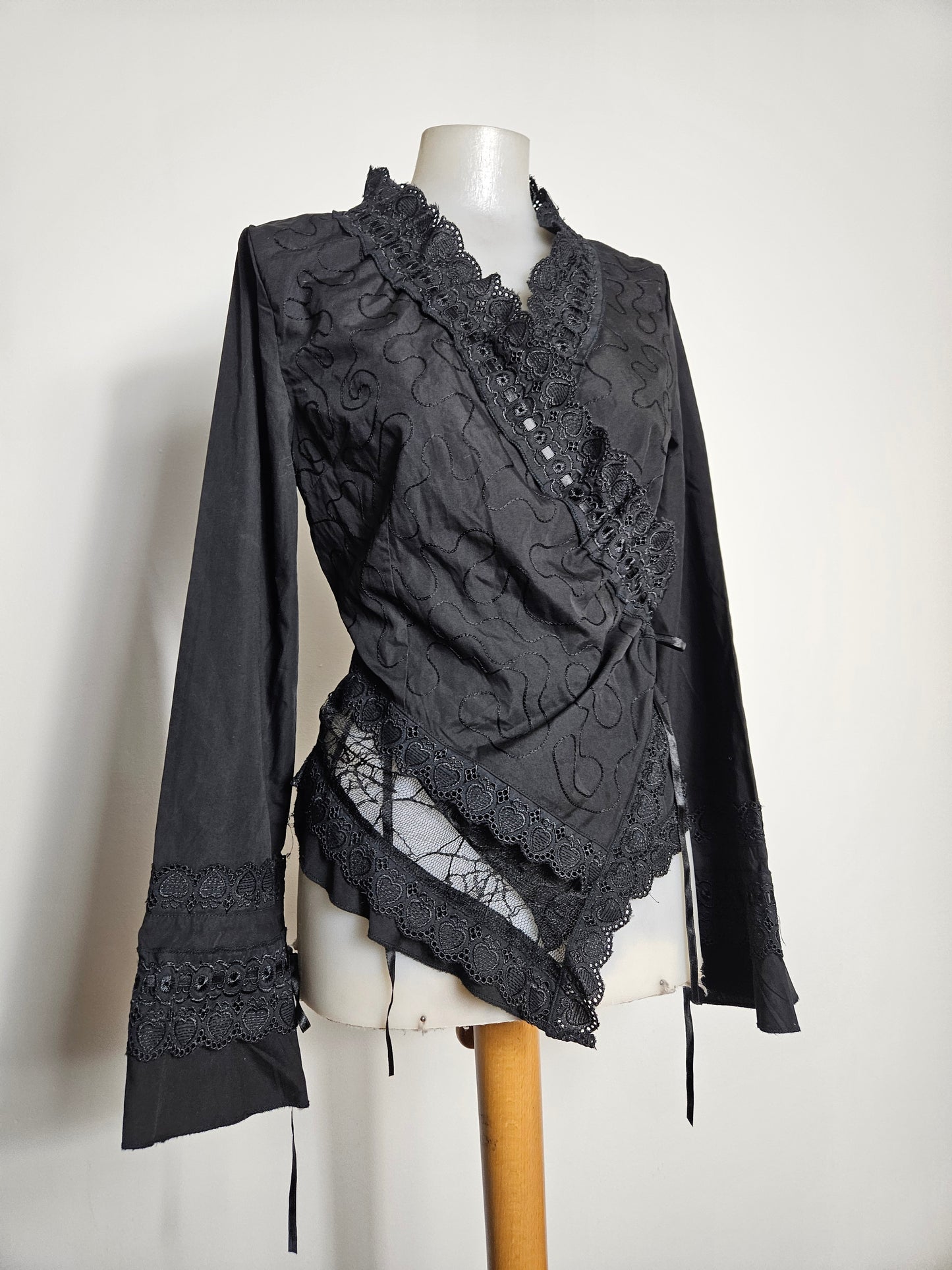 Chemisier cache coeur noir