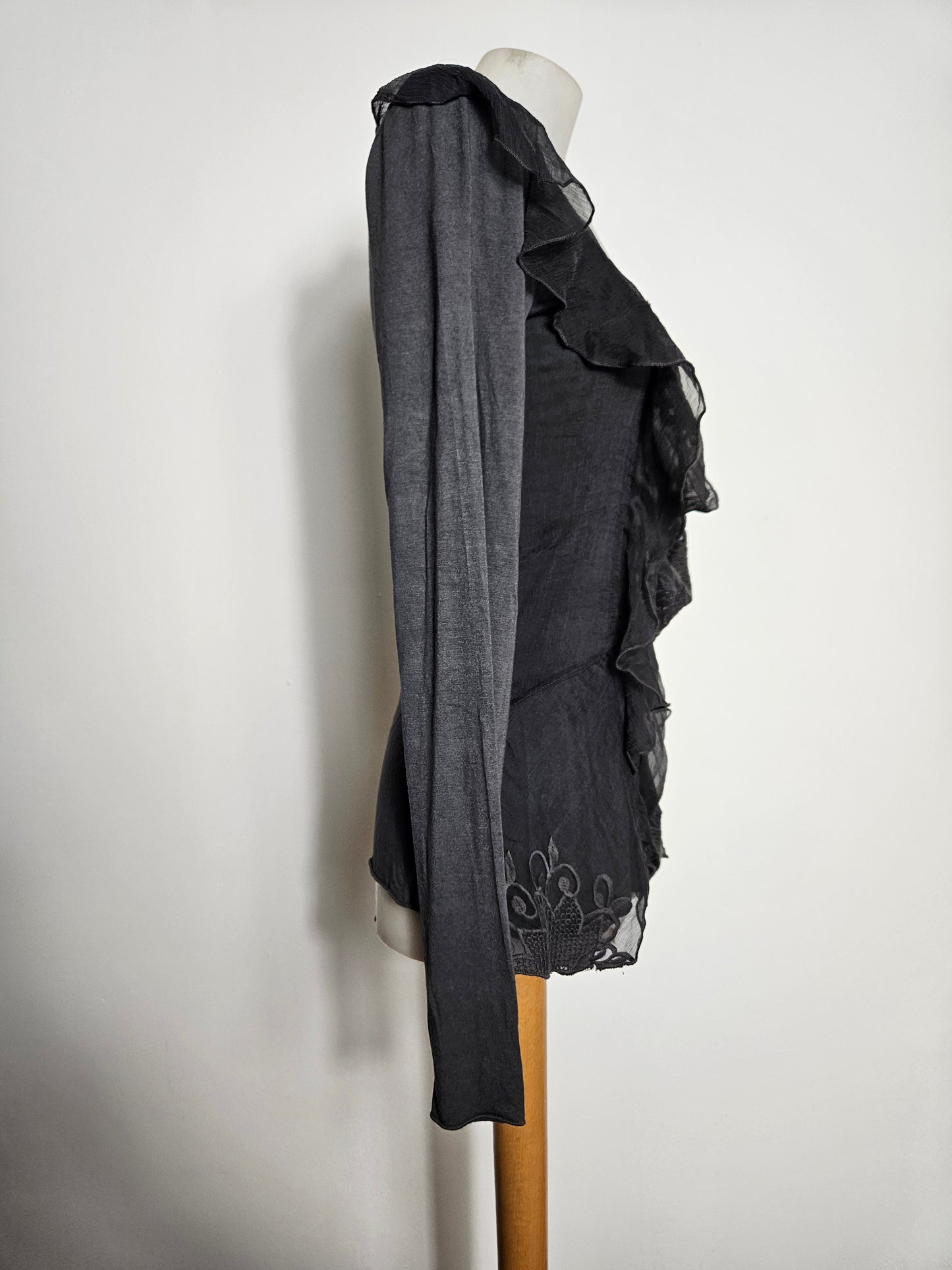 Haut en voile noir effet superposé