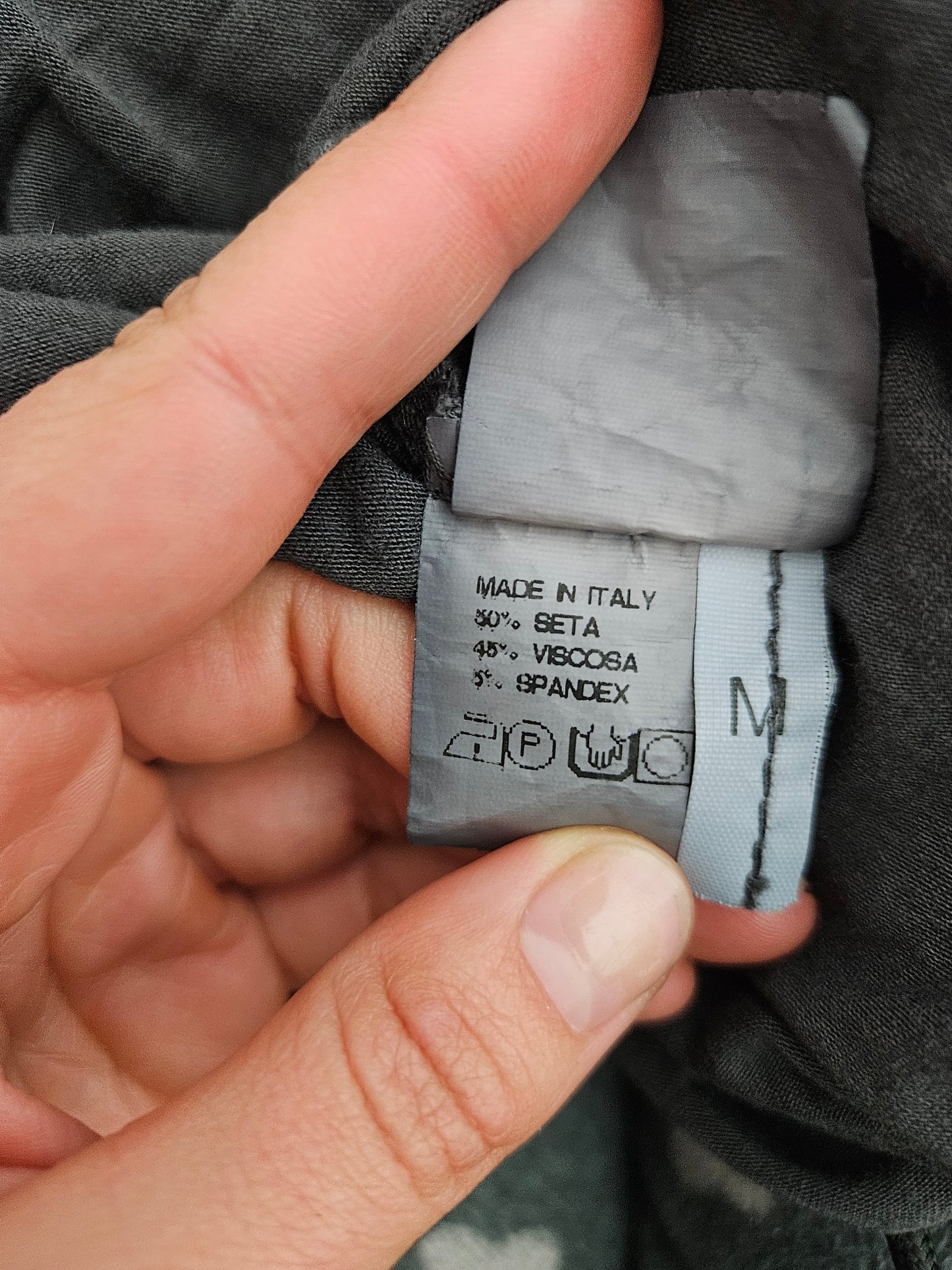 Haut en voile noir effet superposé