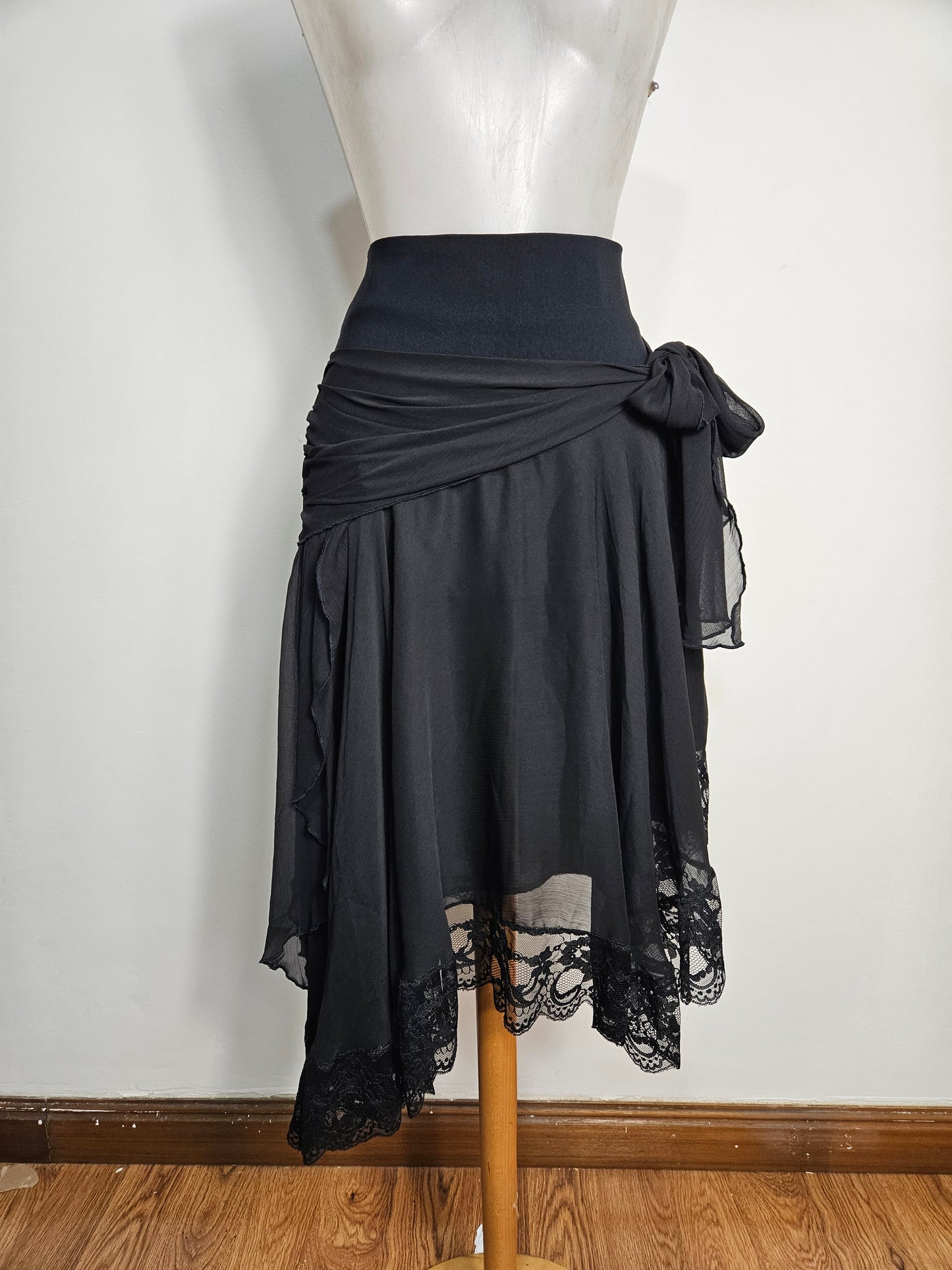 Jupe asymétrique à volants