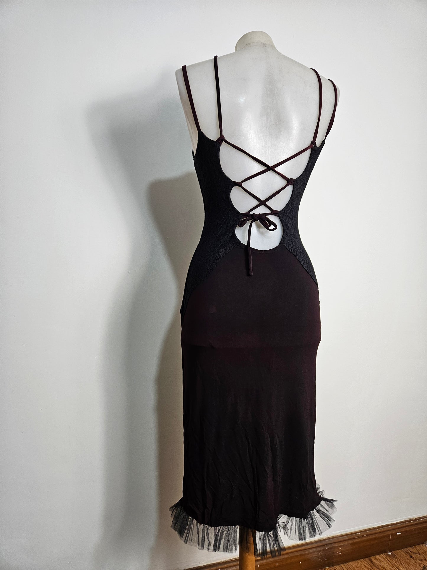 Robe en voile bordeaux