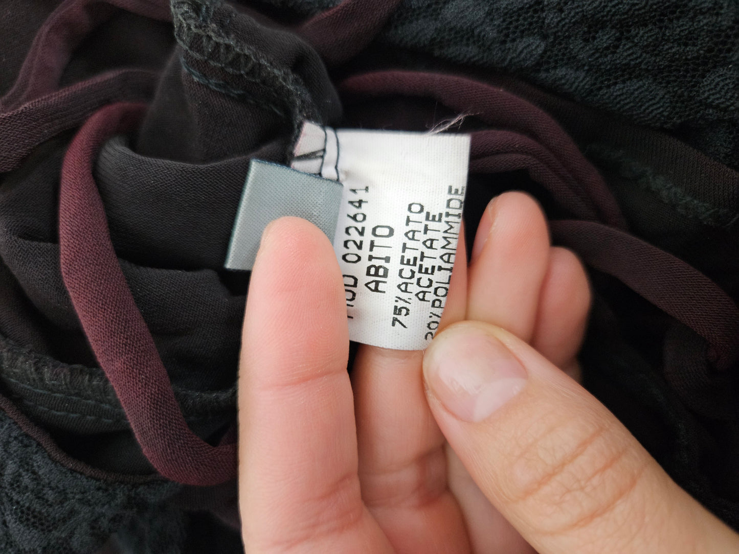 Robe en voile bordeaux