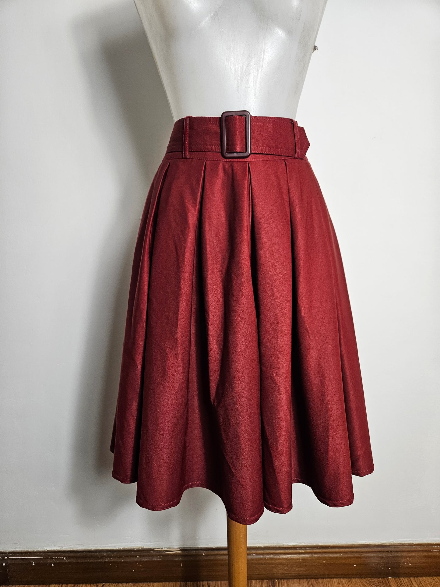 Jupe plissée bordeaux