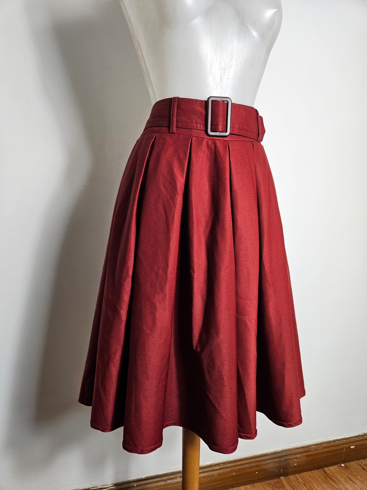 Jupe plissée bordeaux