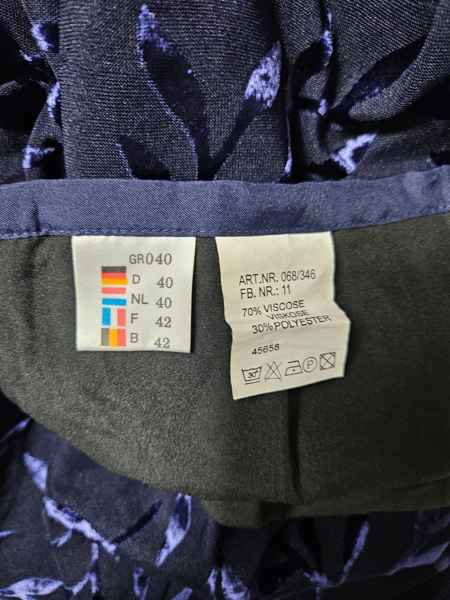 Jupe motif floral velours ras