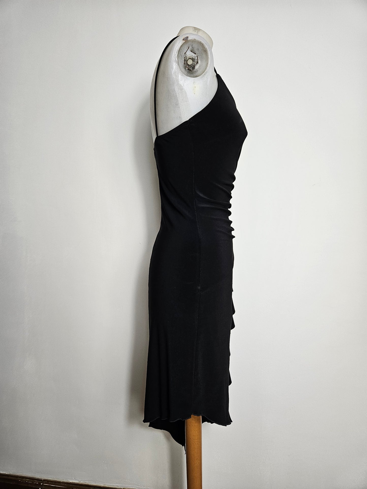 Robe asymétrique noire