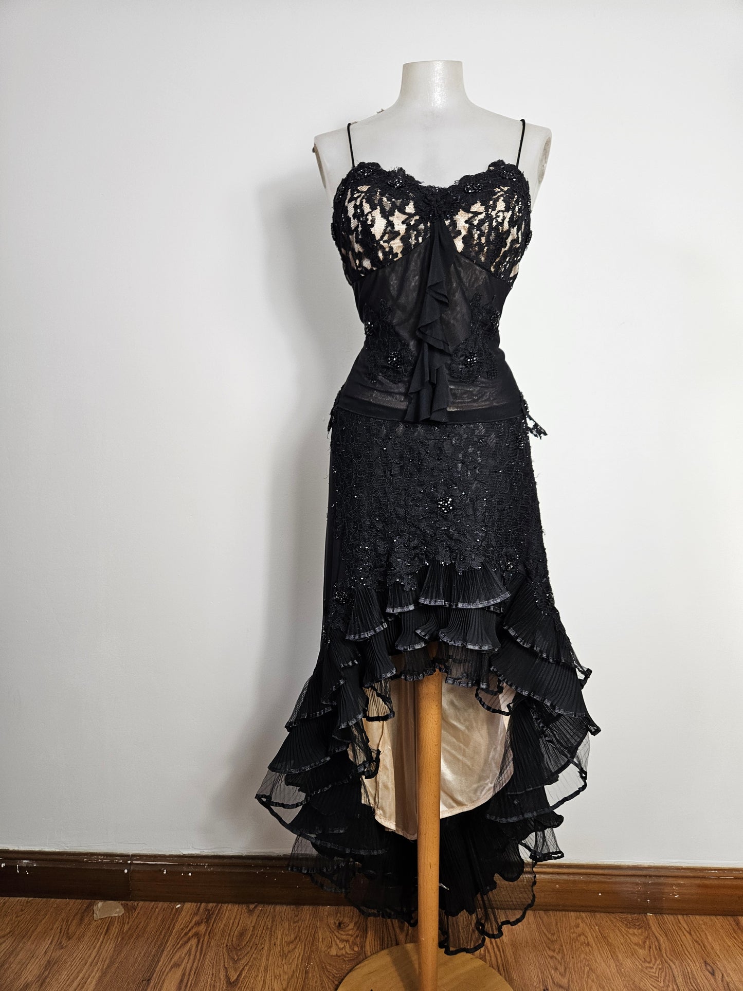 Ensemble en voile brodé