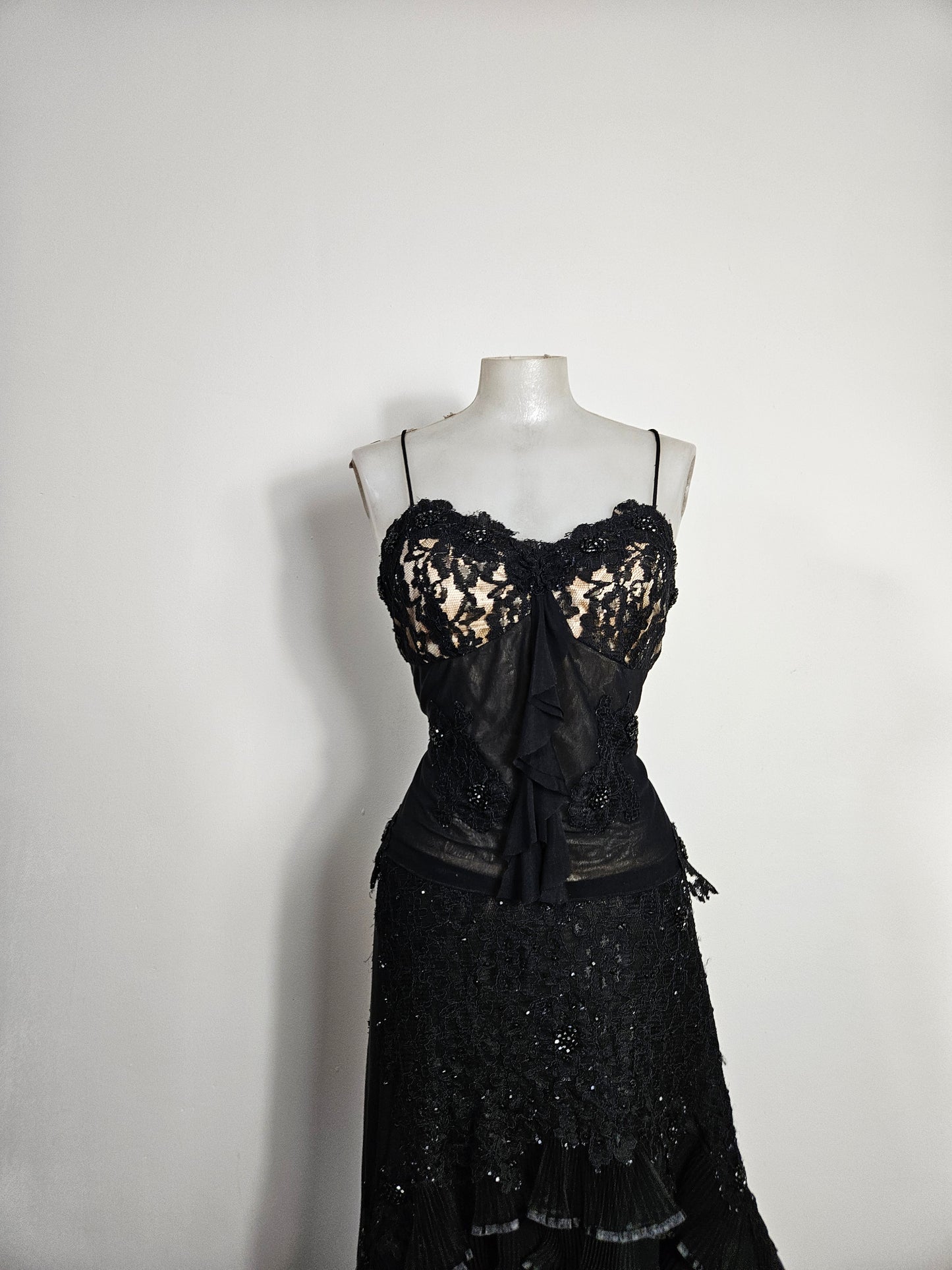 Ensemble en voile brodé