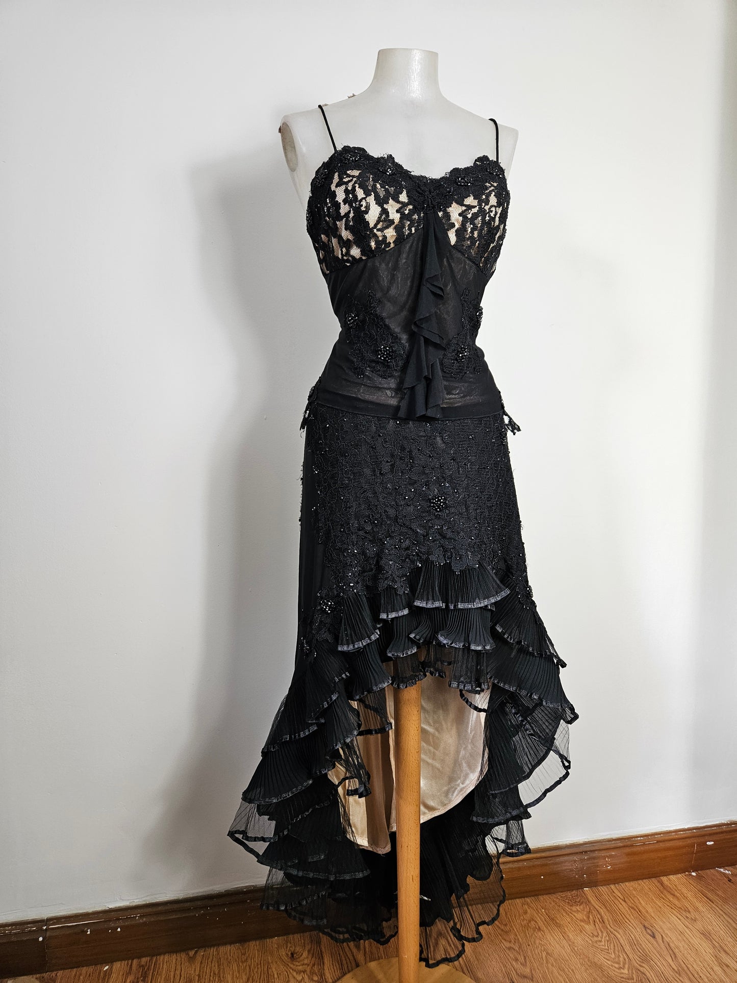 Ensemble en voile brodé