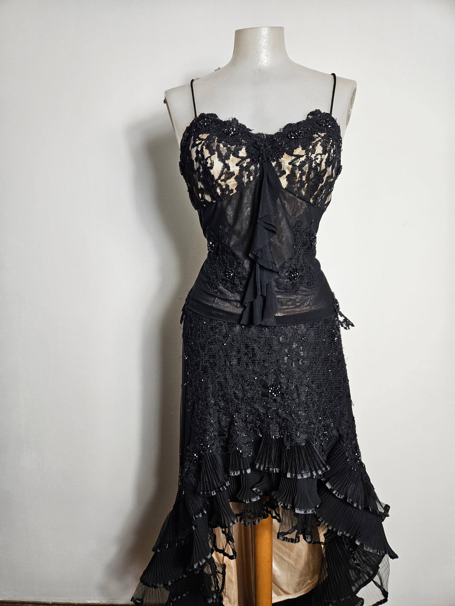 Ensemble en voile brodé