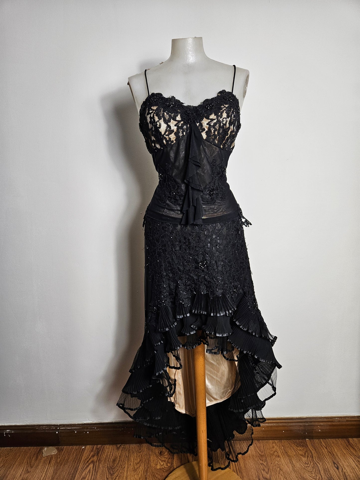 Ensemble en voile brodé