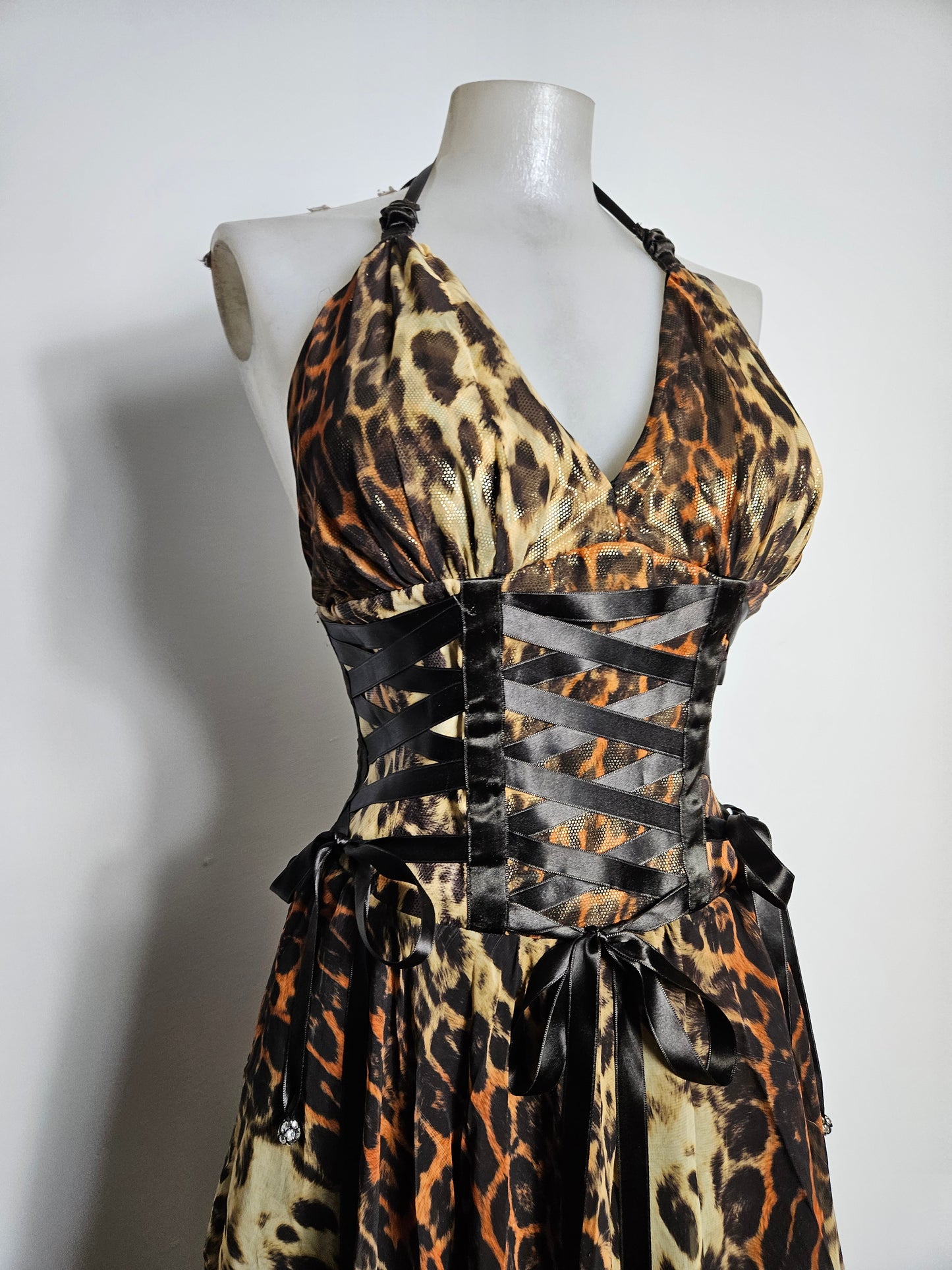 Robe asymétrique léopard