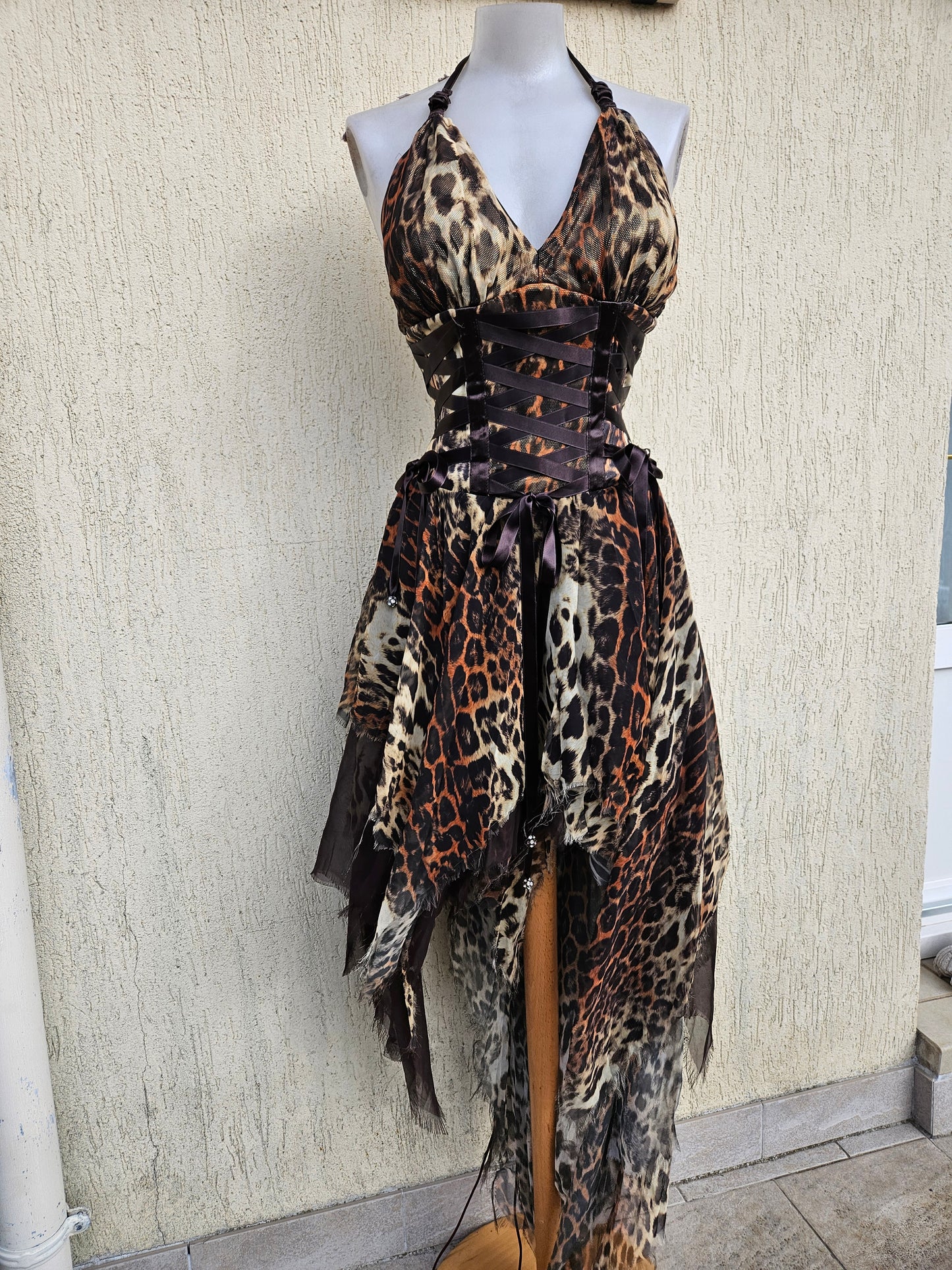 Robe asymétrique léopard