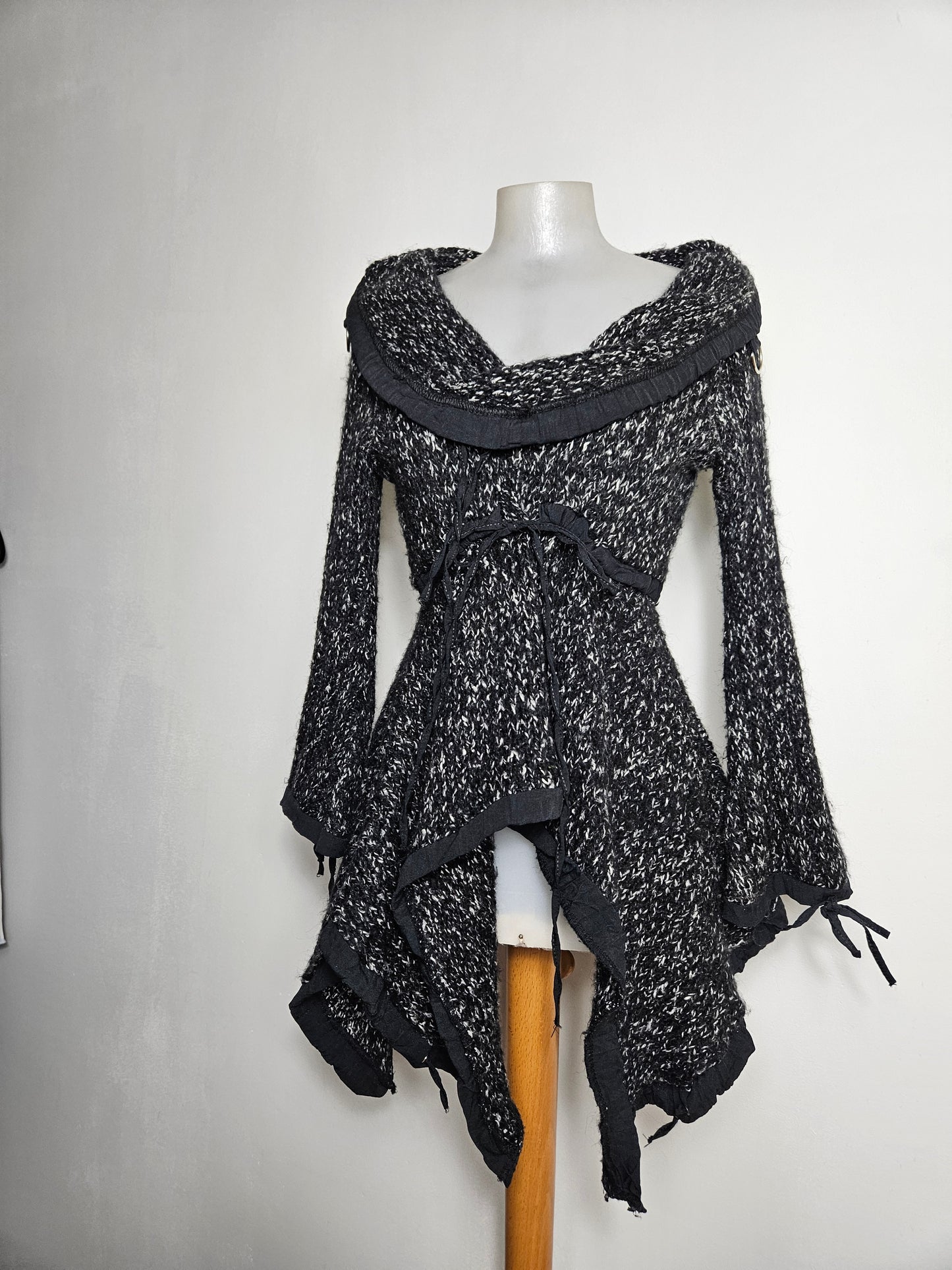 Pull gris chiné zone bleue