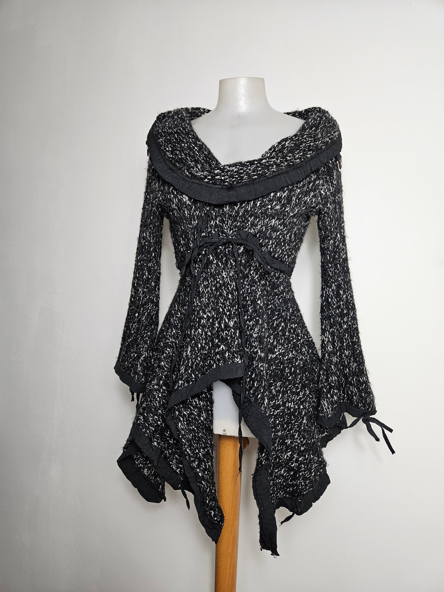 Pull gris chiné zone bleue