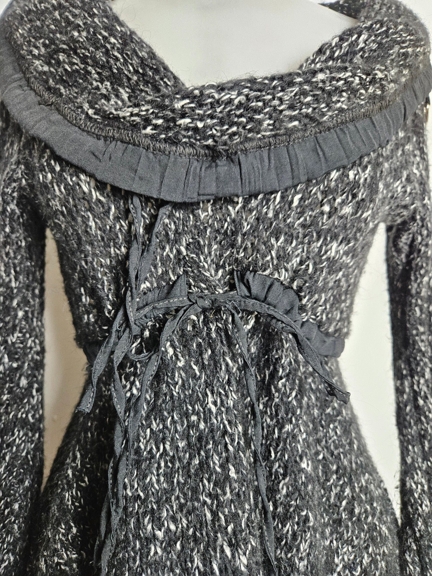 Pull gris chiné zone bleue