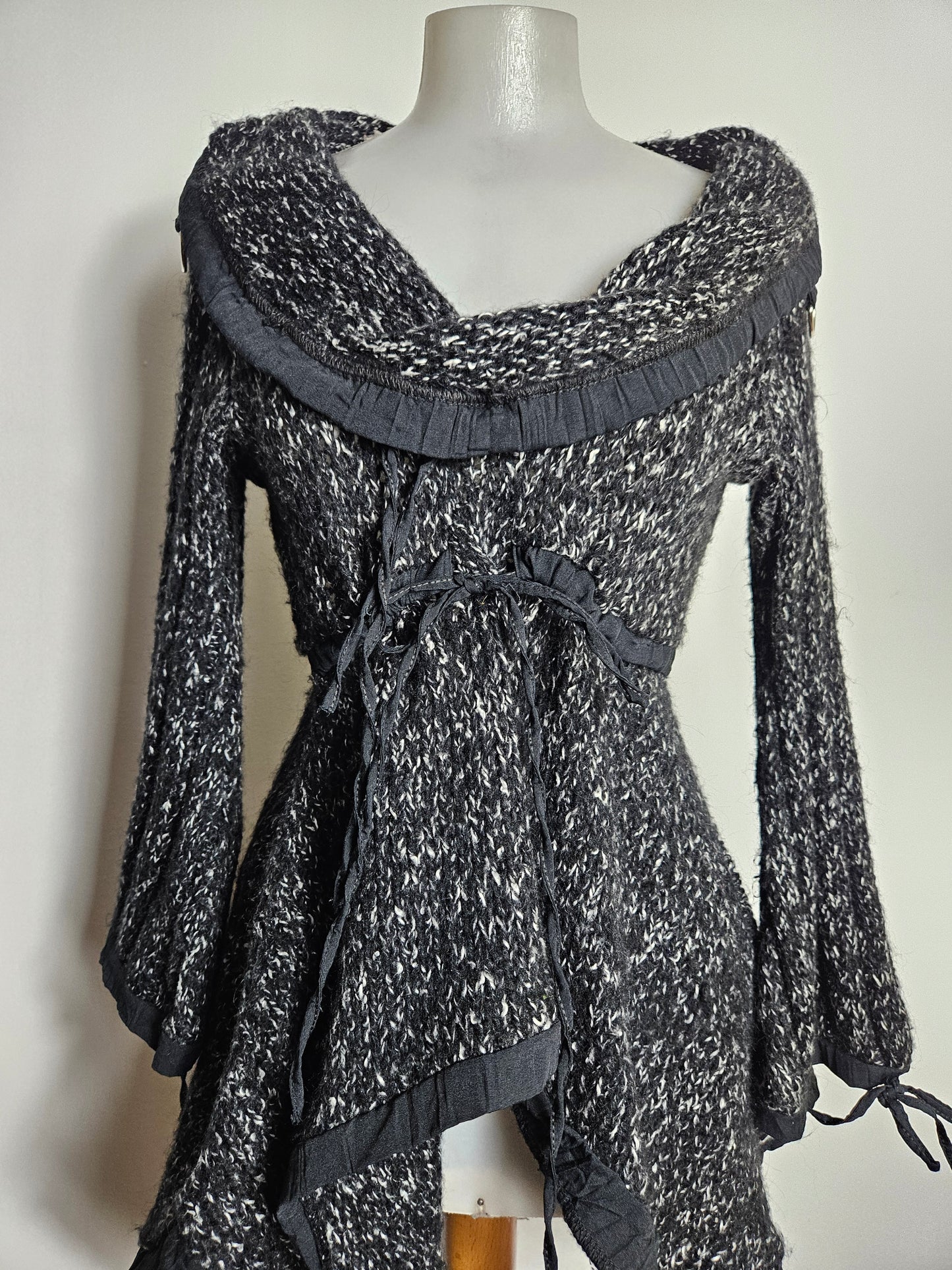 Pull gris chiné zone bleue