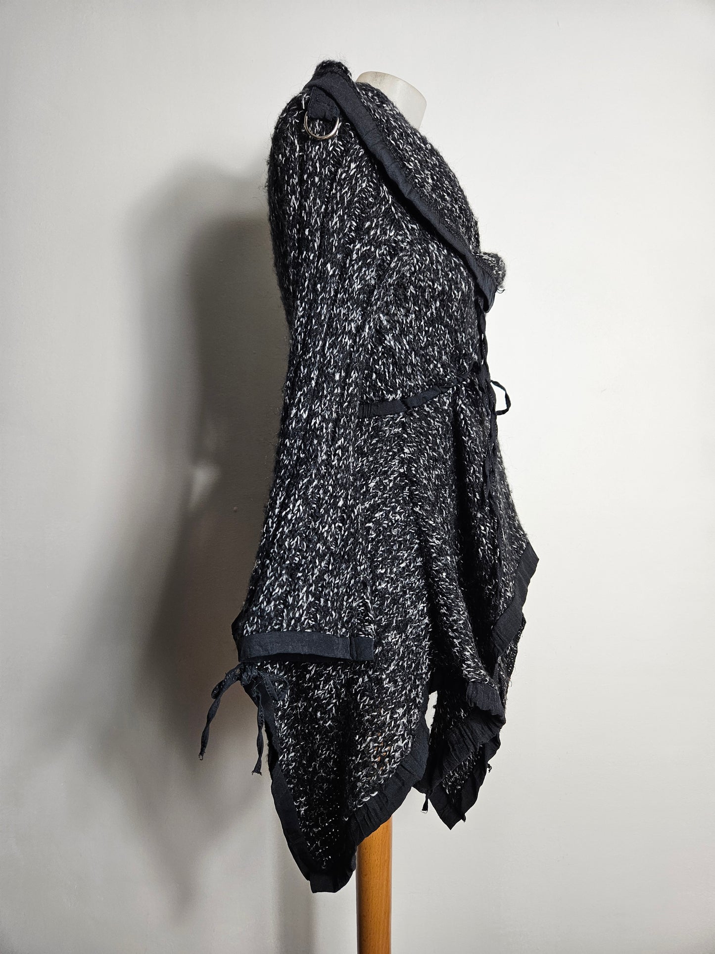 Pull gris chiné zone bleue