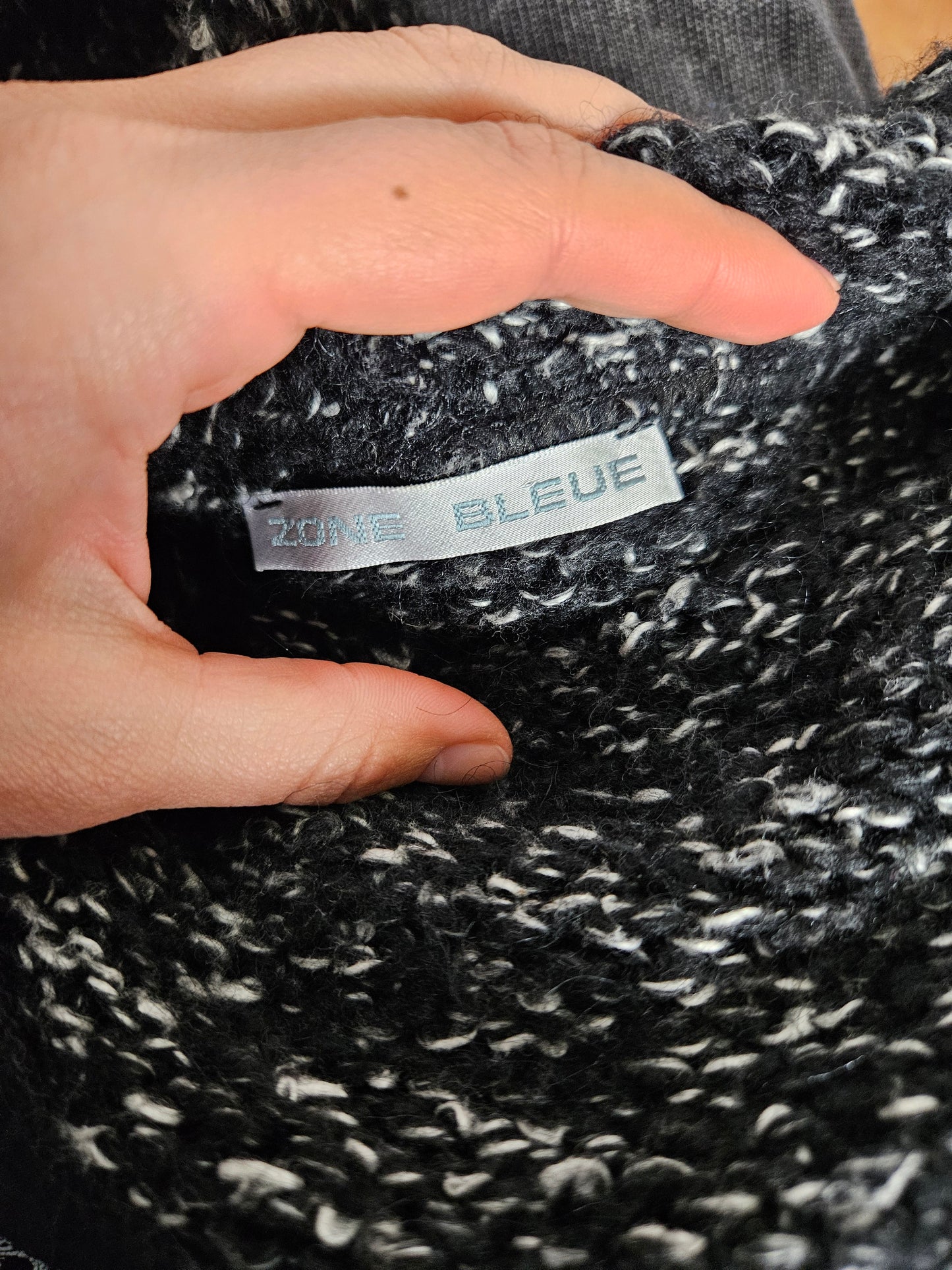 Pull gris chiné zone bleue